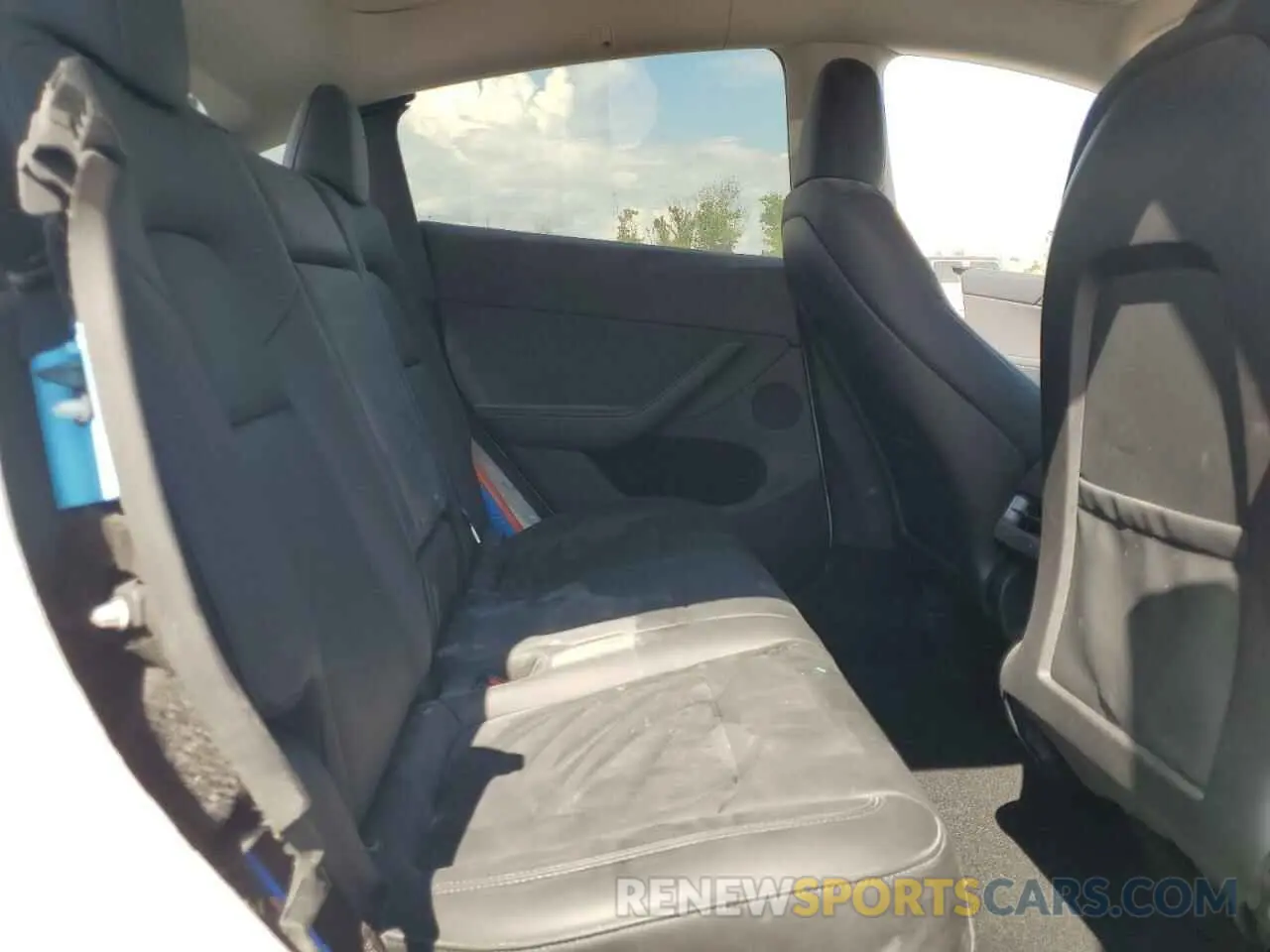 11 fotografías del automóvil dañado 7SAYGDEE9PA124113 TESLA MODEL Y 2023