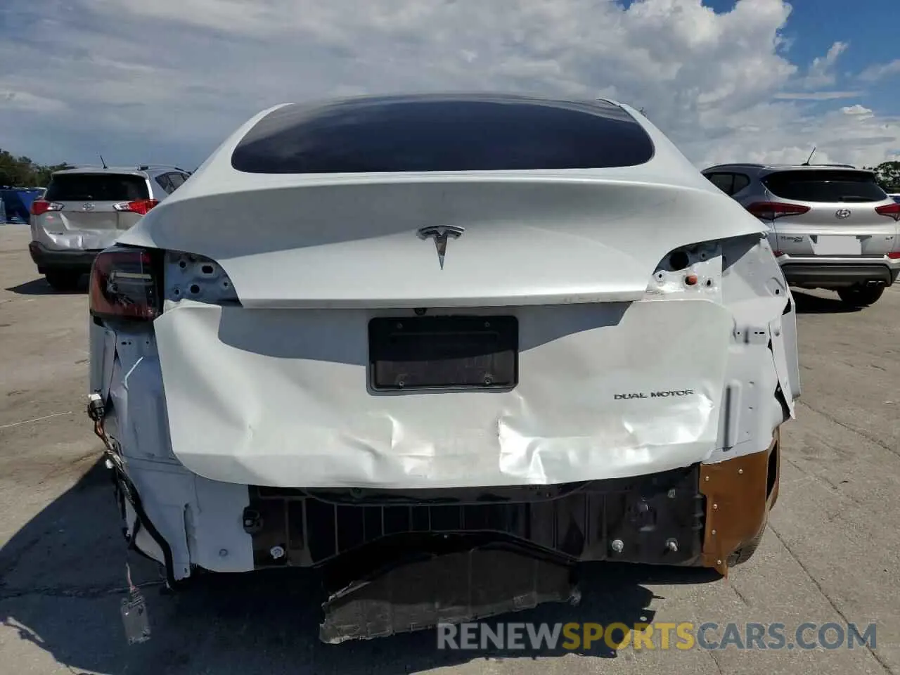 6 fotografías del automóvil dañado 7SAYGDEE9PA124113 TESLA MODEL Y 2023