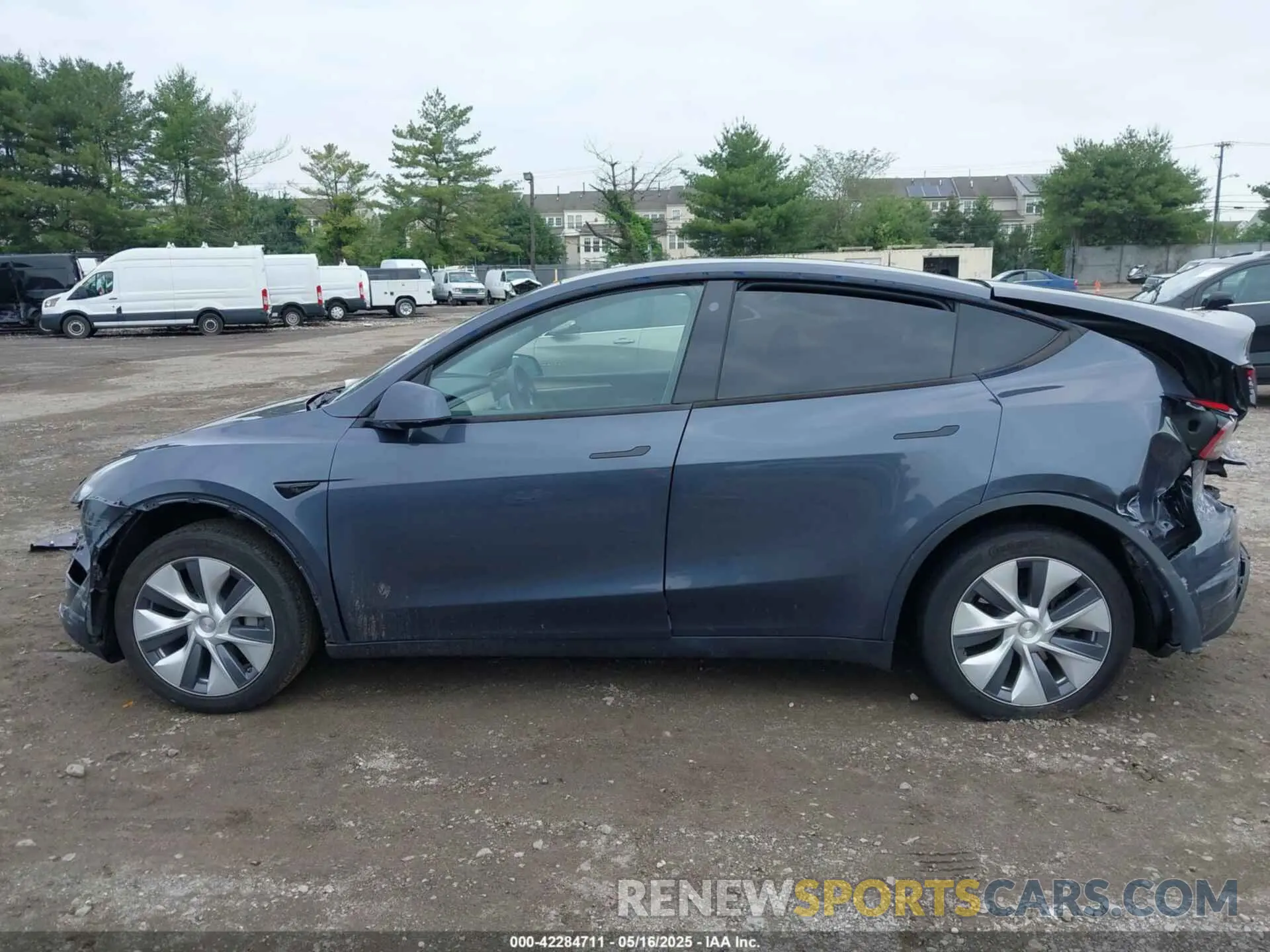 14 fotografías del automóvil dañado 7SAYGDEE9PA130624 TESLA MODEL Y 2023