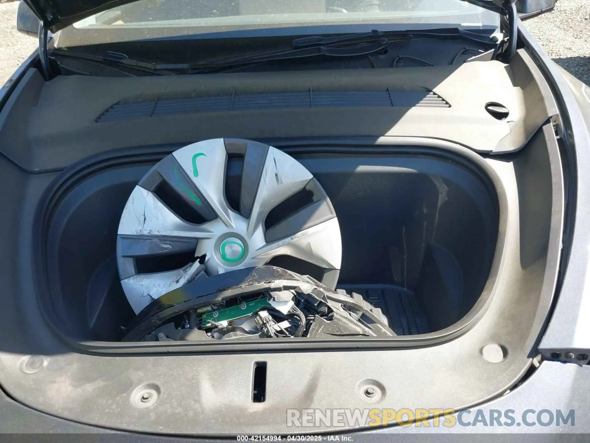 10 fotografías del automóvil dañado 7SAYGDEE9PA170556 TESLA MODEL Y 2023