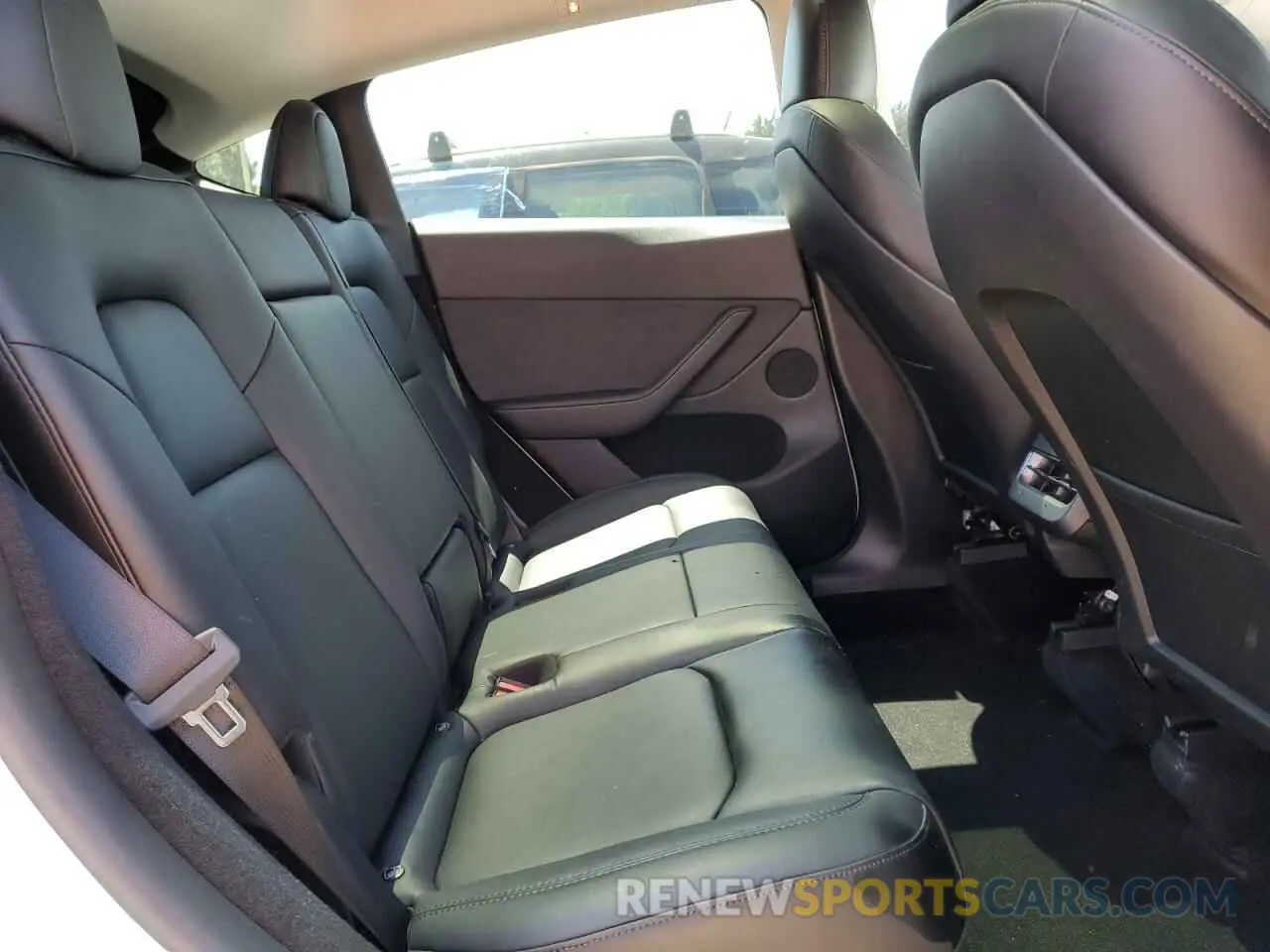 11 fotografías del automóvil dañado 7SAYGDEE9PA173439 TESLA MODEL Y 2023