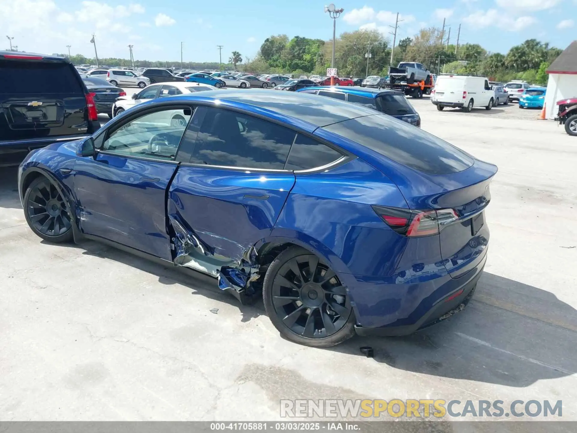 3 fotografías del automóvil dañado 7SAYGDEE9PA205757 TESLA MODEL Y 2023