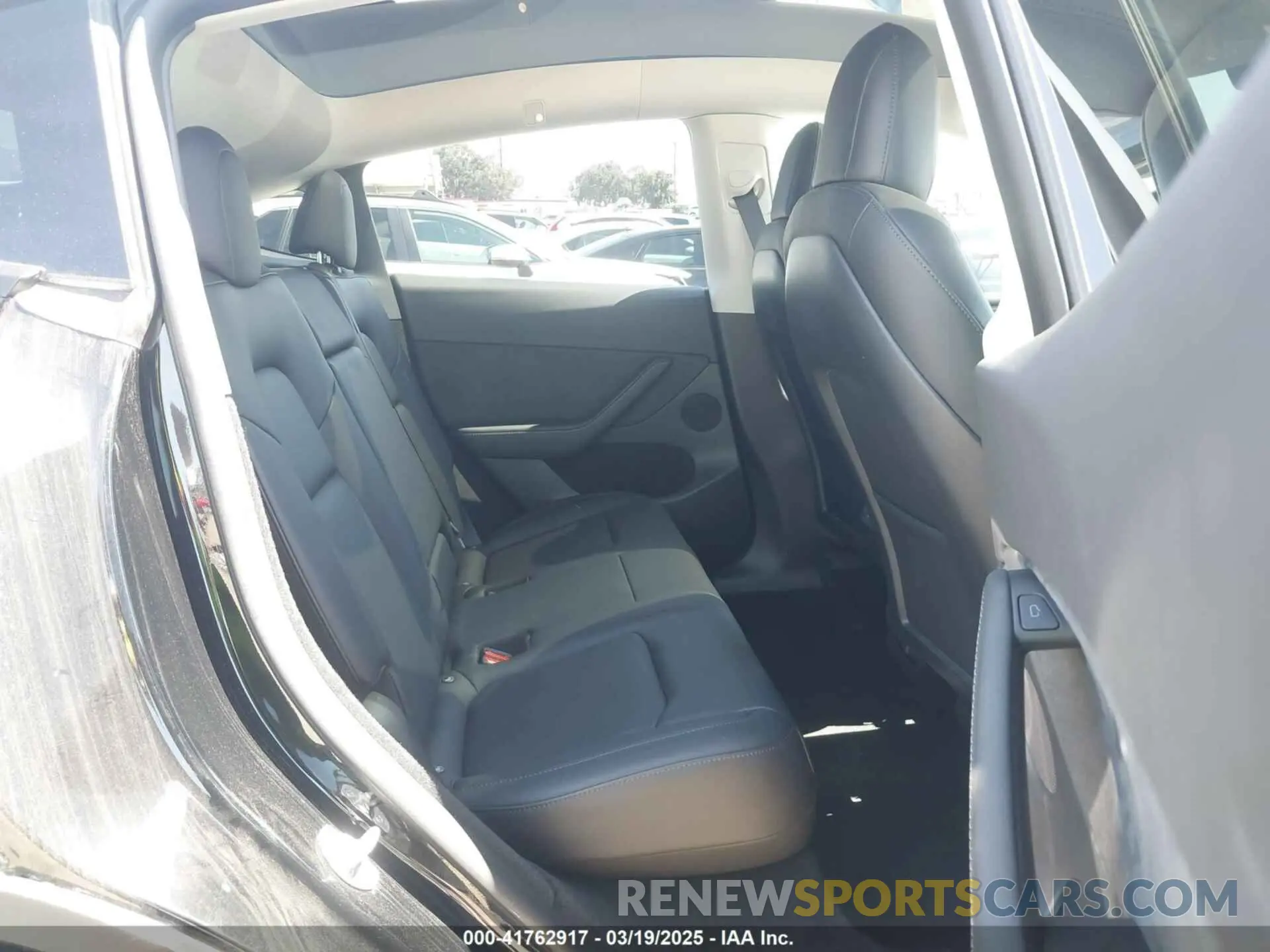 8 fotografías del automóvil dañado 7SAYGDEE9PF591096 TESLA MODEL Y 2023