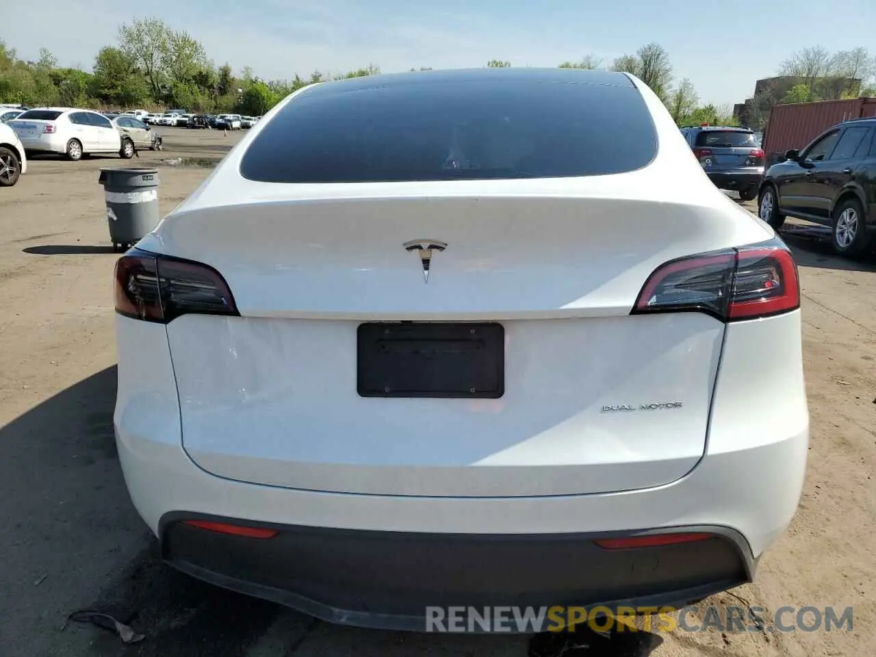 6 fotografías del automóvil dañado 7SAYGDEE9PF618460 TESLA MODEL Y 2023