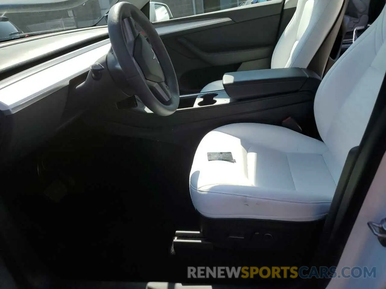 7 fotografías del automóvil dañado 7SAYGDEE9PF618460 TESLA MODEL Y 2023