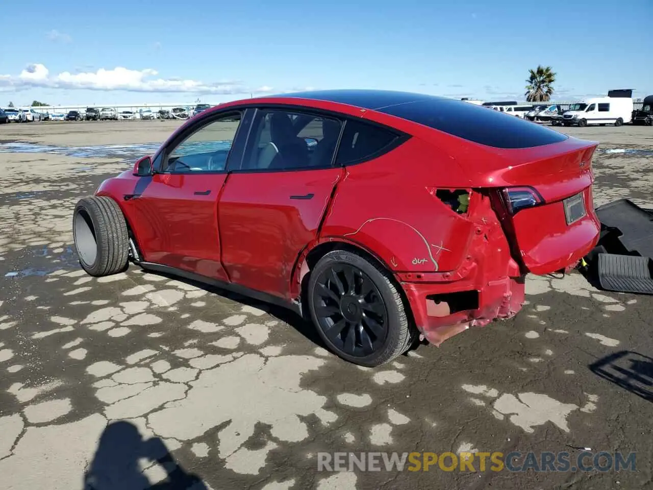 2 fotografías del automóvil dañado 7SAYGDEE9PF627238 TESLA MODEL Y 2023