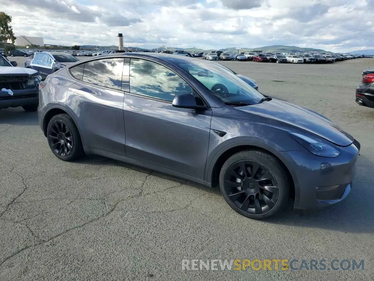 4 fotografías del automóvil dañado 7SAYGDEE9PF638742 TESLA MODEL Y 2023