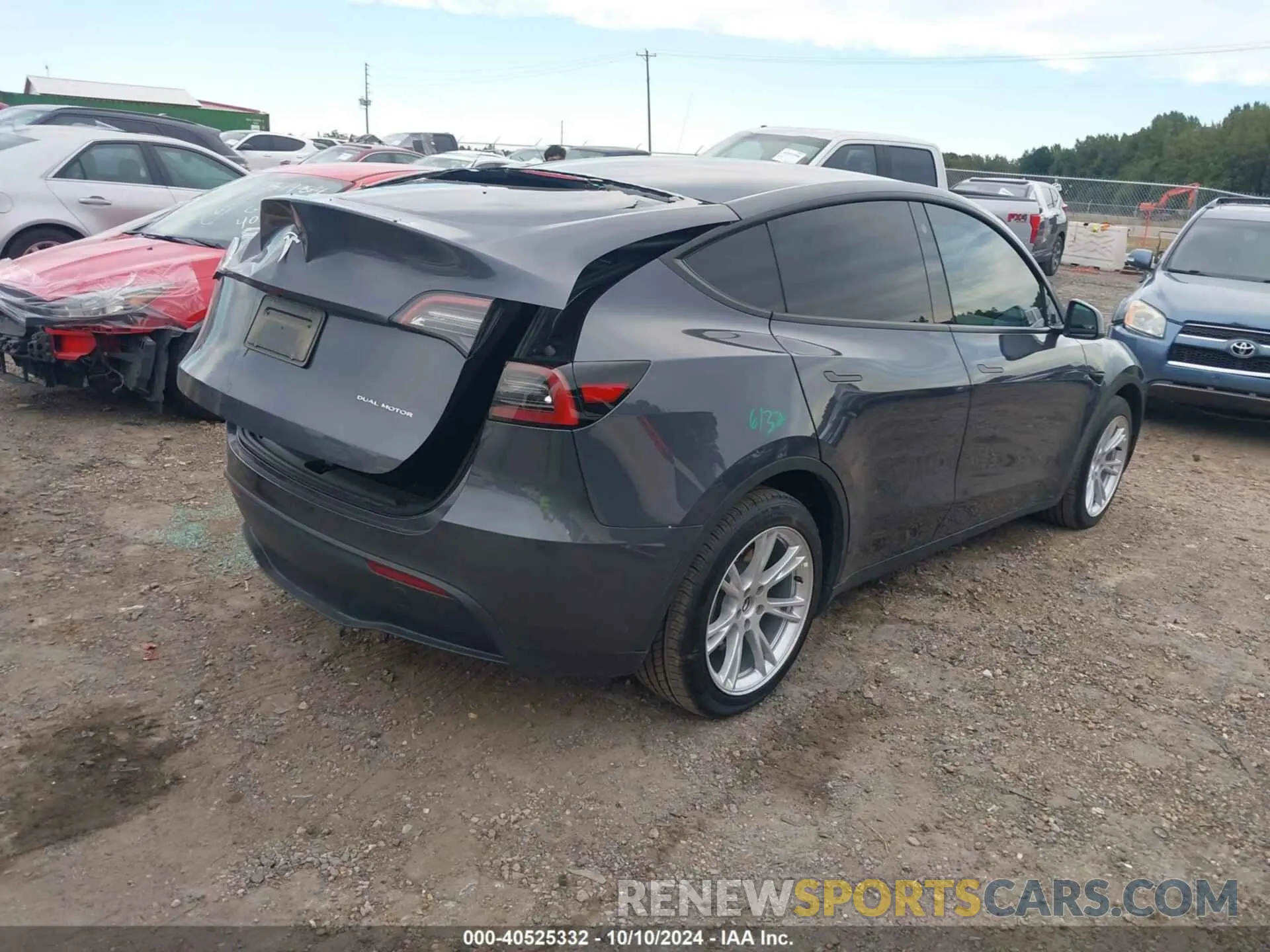 4 fotografías del automóvil dañado 7SAYGDEE9PF663902 TESLA MODEL Y 2023