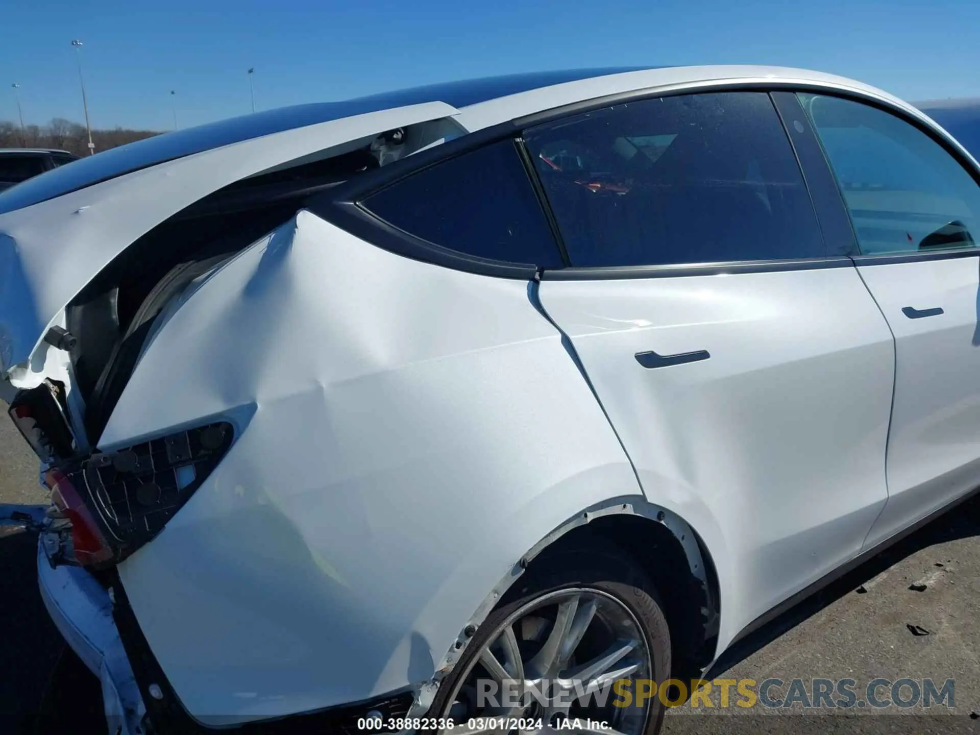 20 fotografías del automóvil dañado 7SAYGDEE9PF688041 TESLA MODEL Y 2023