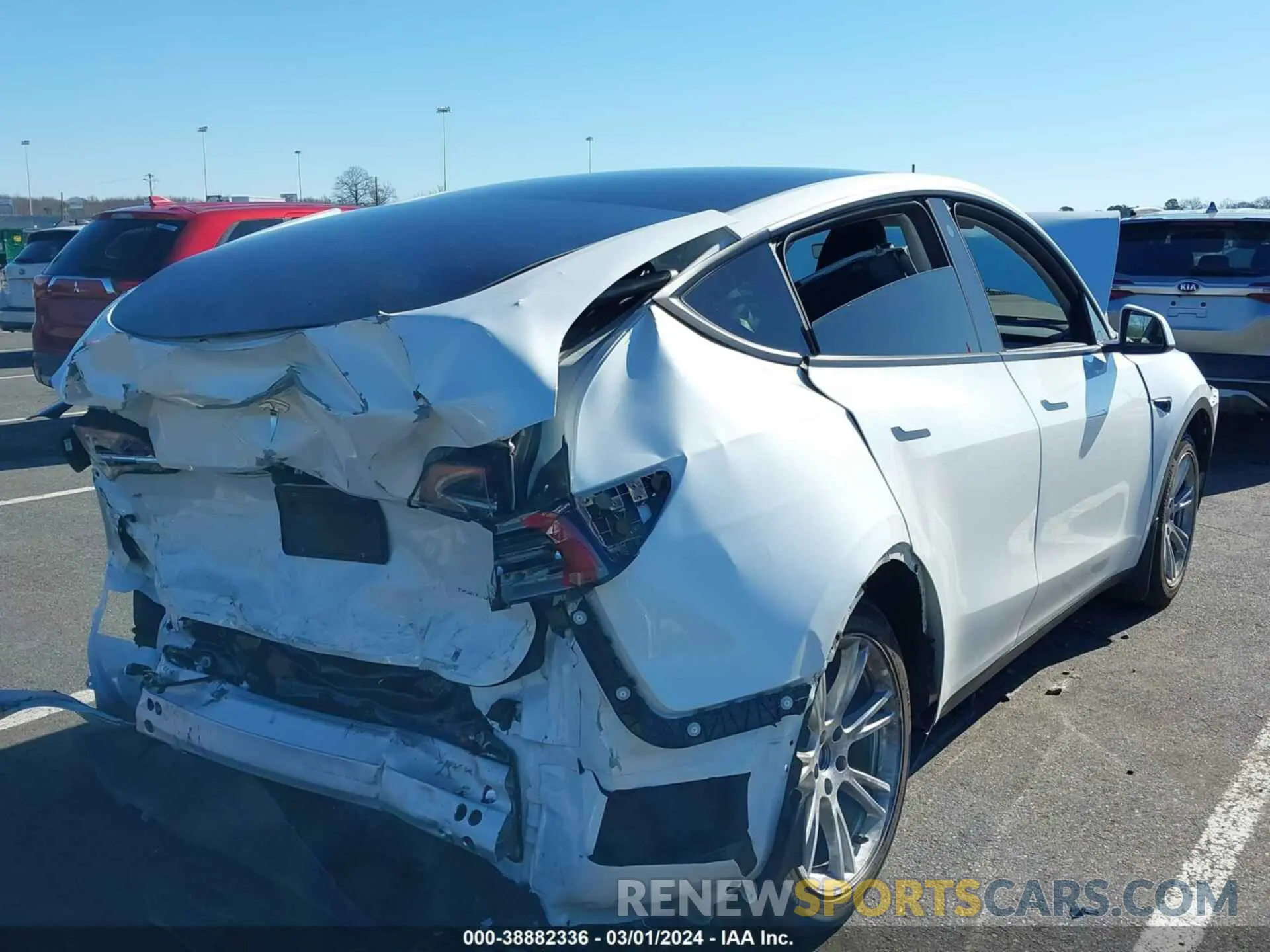 4 fotografías del automóvil dañado 7SAYGDEE9PF688041 TESLA MODEL Y 2023
