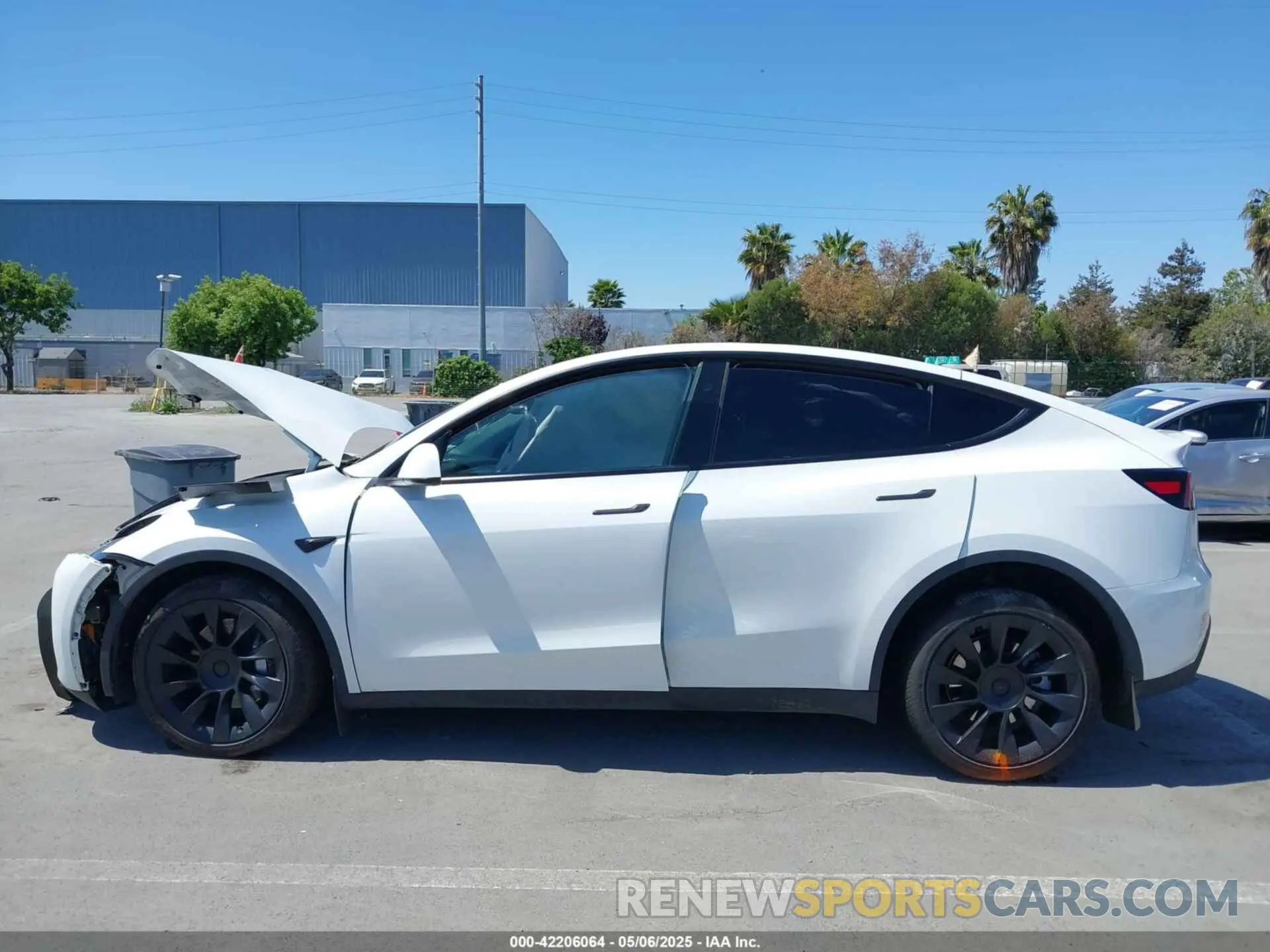 13 fotografías del automóvil dañado 7SAYGDEE9PF811580 TESLA MODEL Y 2023