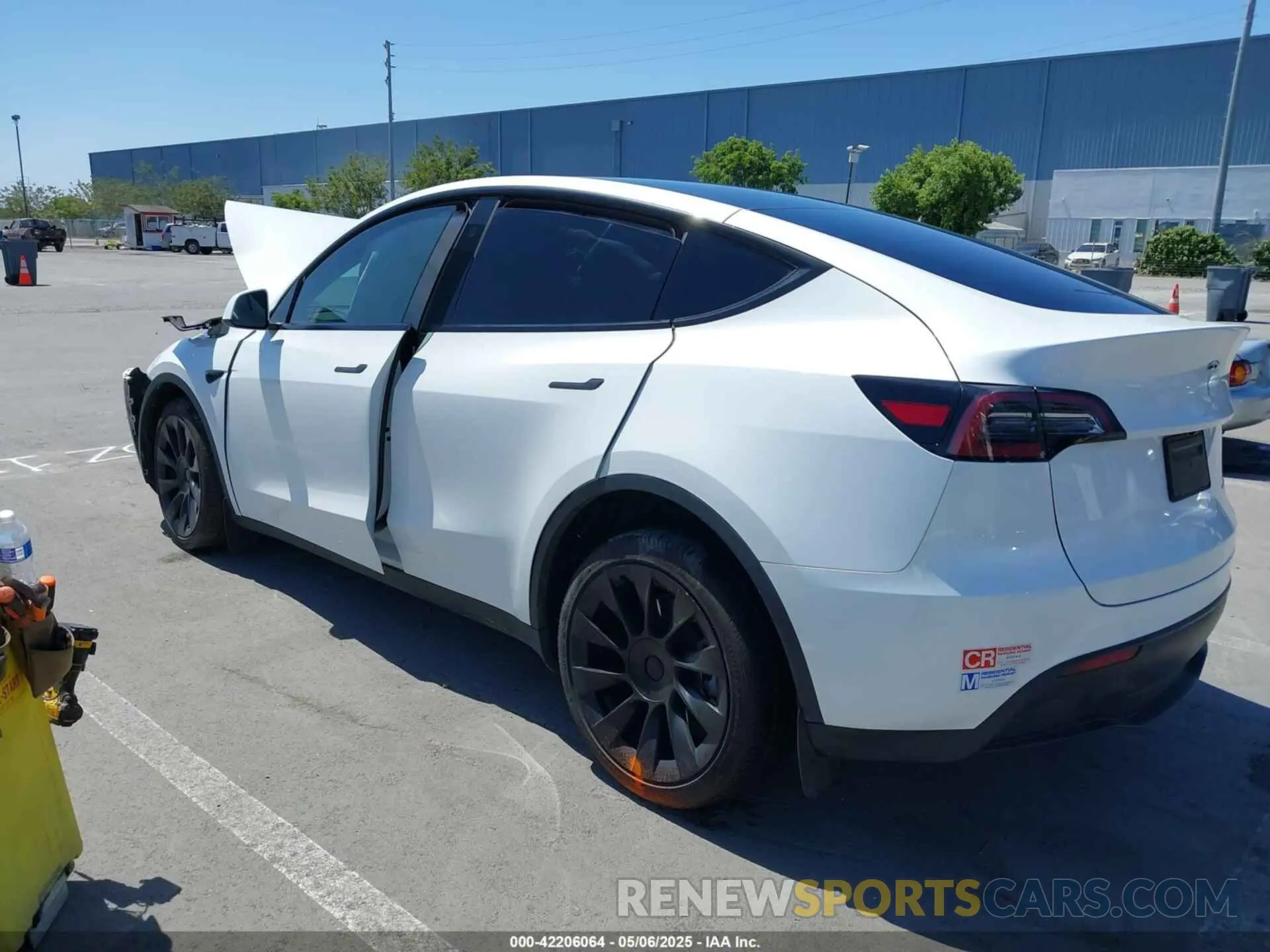 3 fotografías del automóvil dañado 7SAYGDEE9PF811580 TESLA MODEL Y 2023
