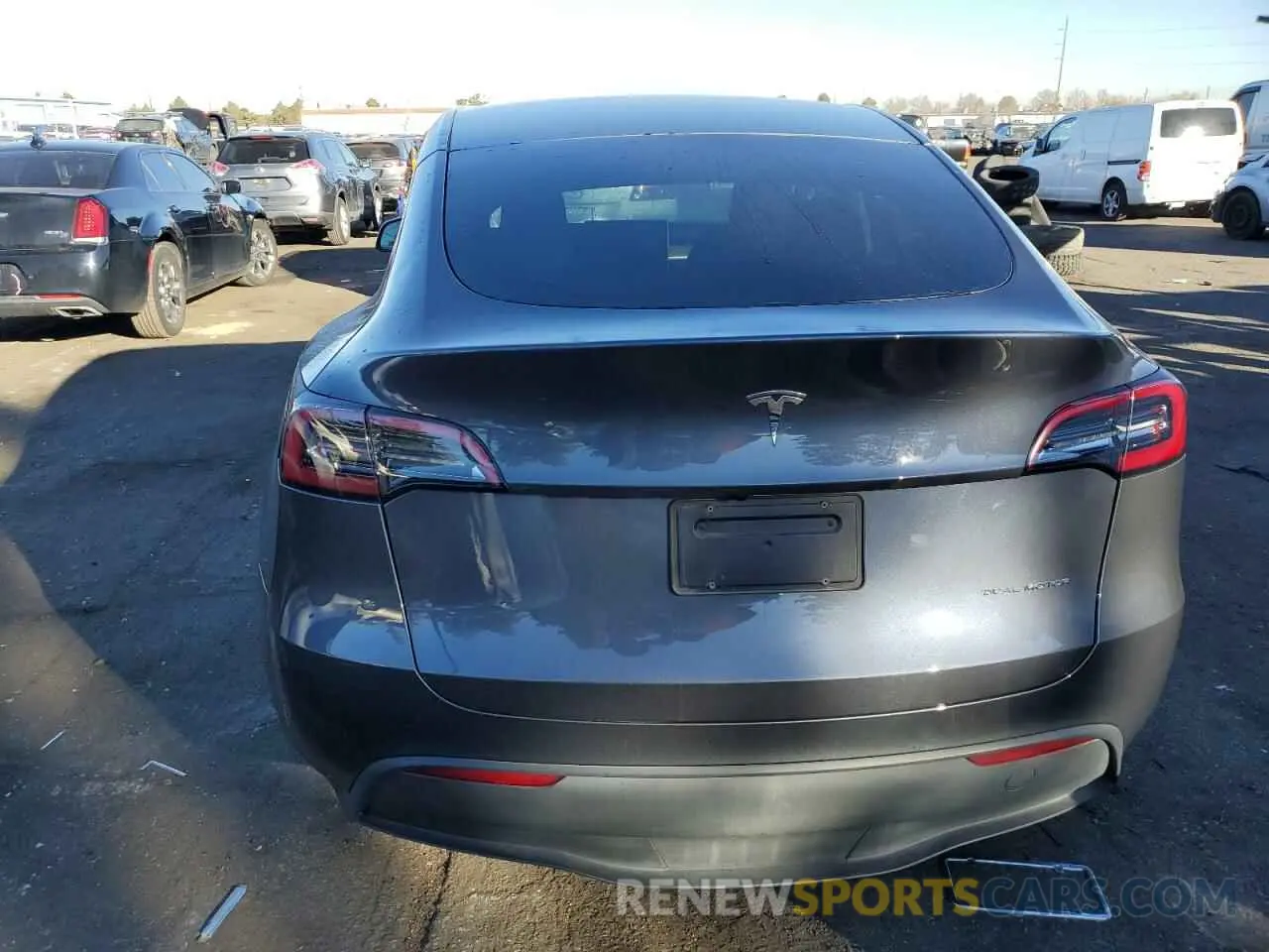 6 fotografías del automóvil dañado 7SAYGDEE9PF844370 TESLA MODEL Y 2023