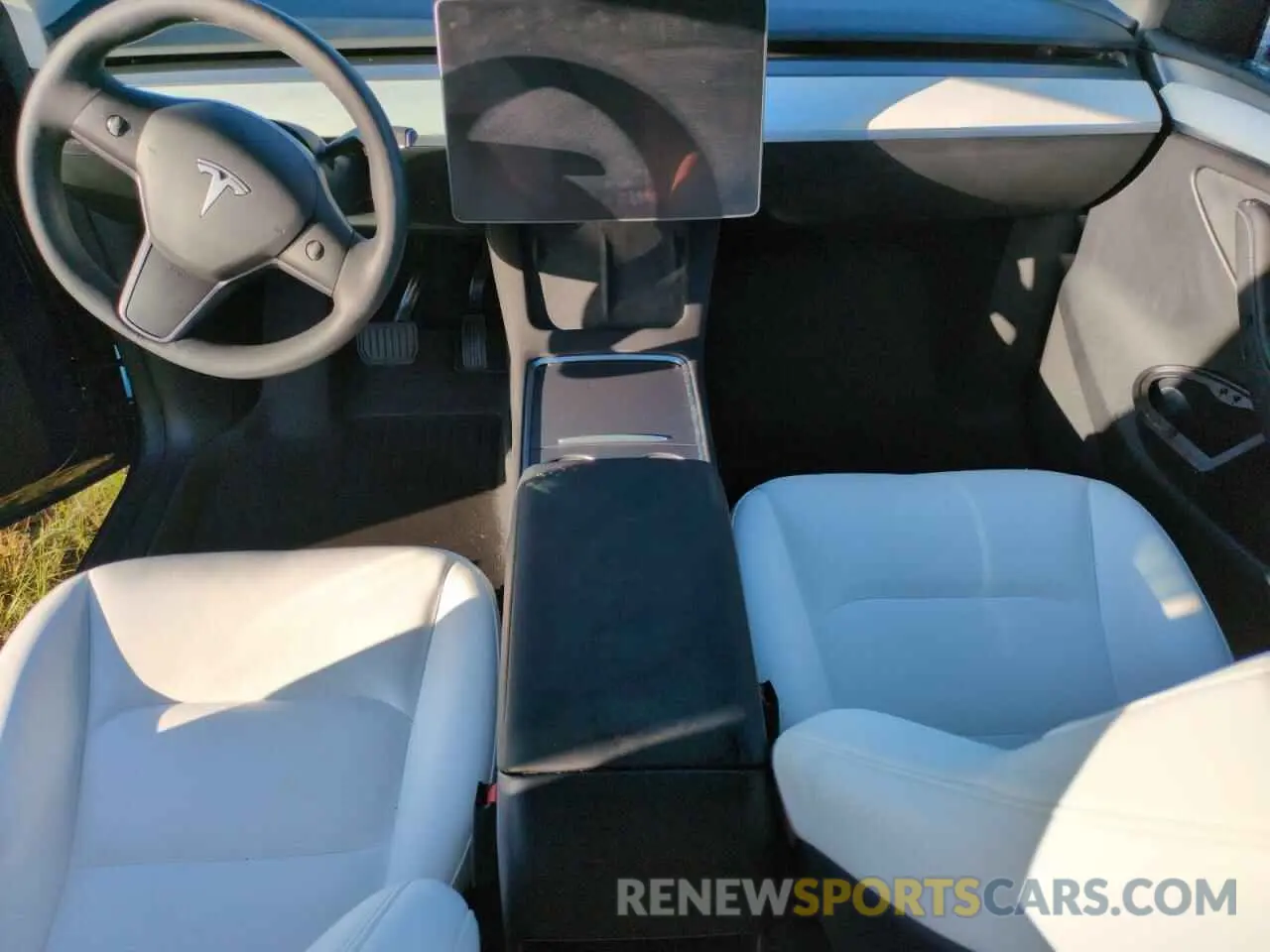 8 fotografías del automóvil dañado 7SAYGDEE9PF880933 TESLA MODEL Y 2023