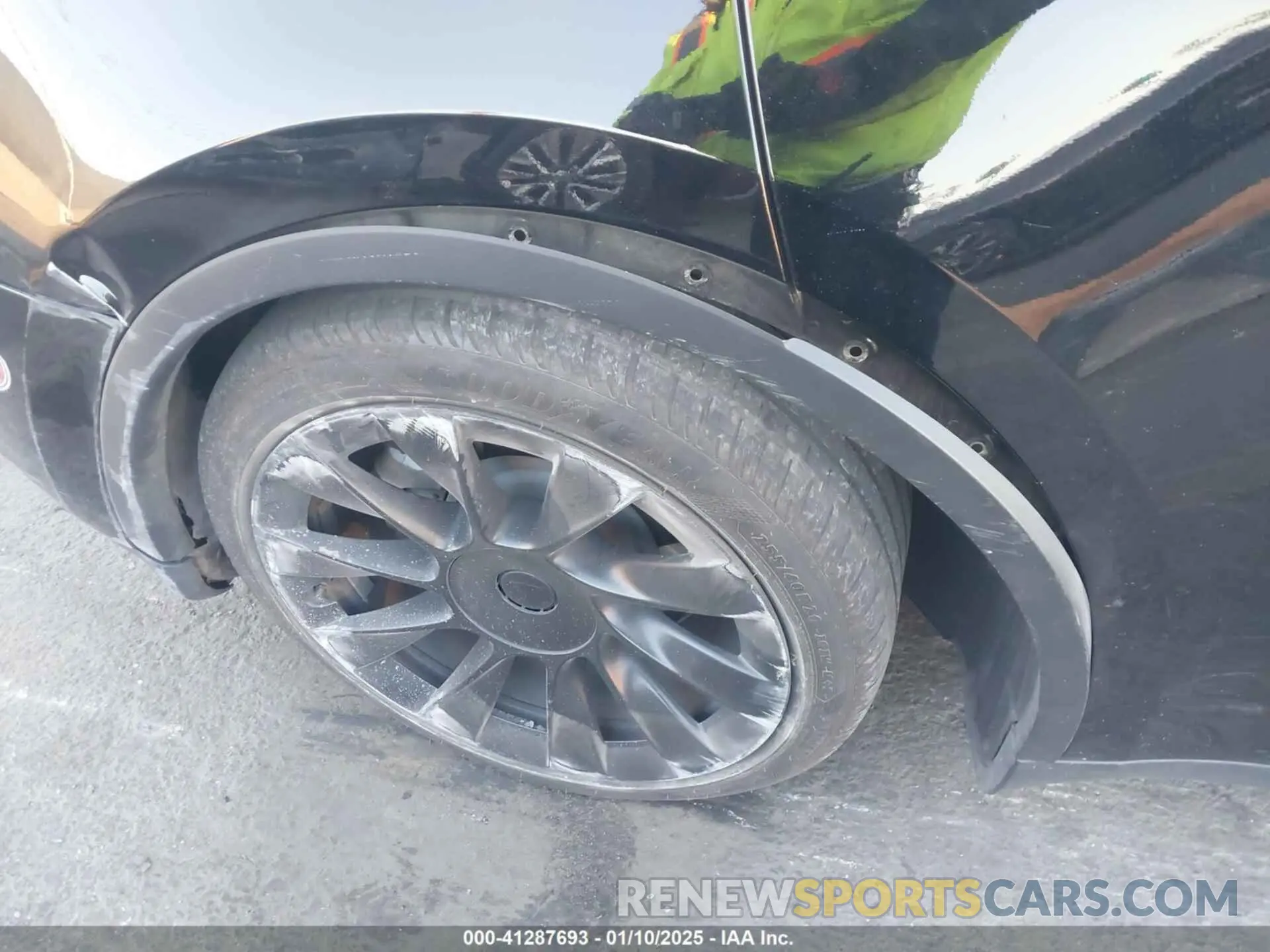 19 fotografías del automóvil dañado 7SAYGDEE9PF958627 TESLA MODEL Y 2023