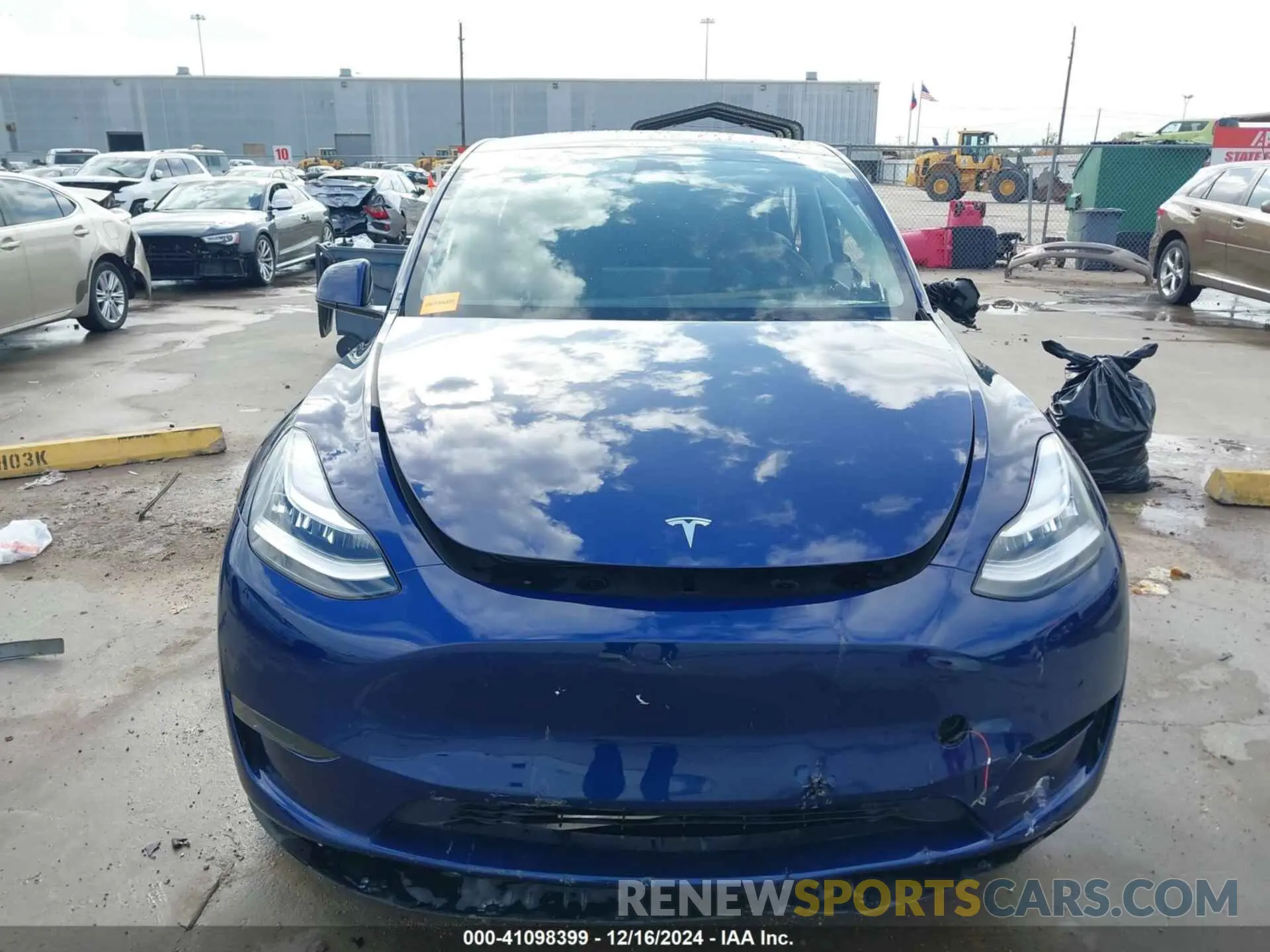 12 fotografías del automóvil dañado 7SAYGDEEXPA091039 TESLA MODEL Y 2023