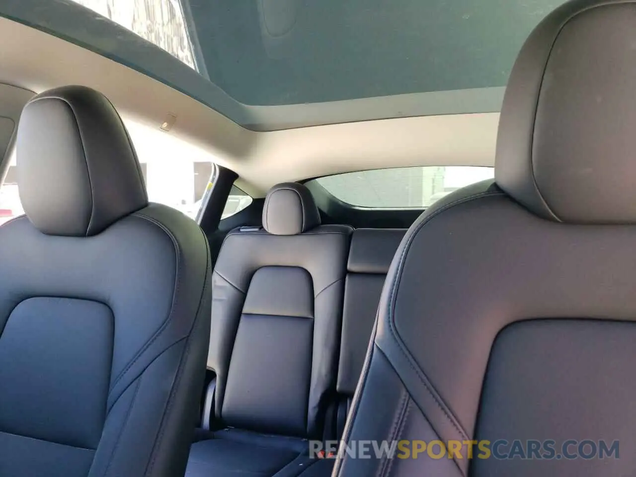10 fotografías del automóvil dañado 7SAYGDEEXPA127215 TESLA MODEL Y 2023