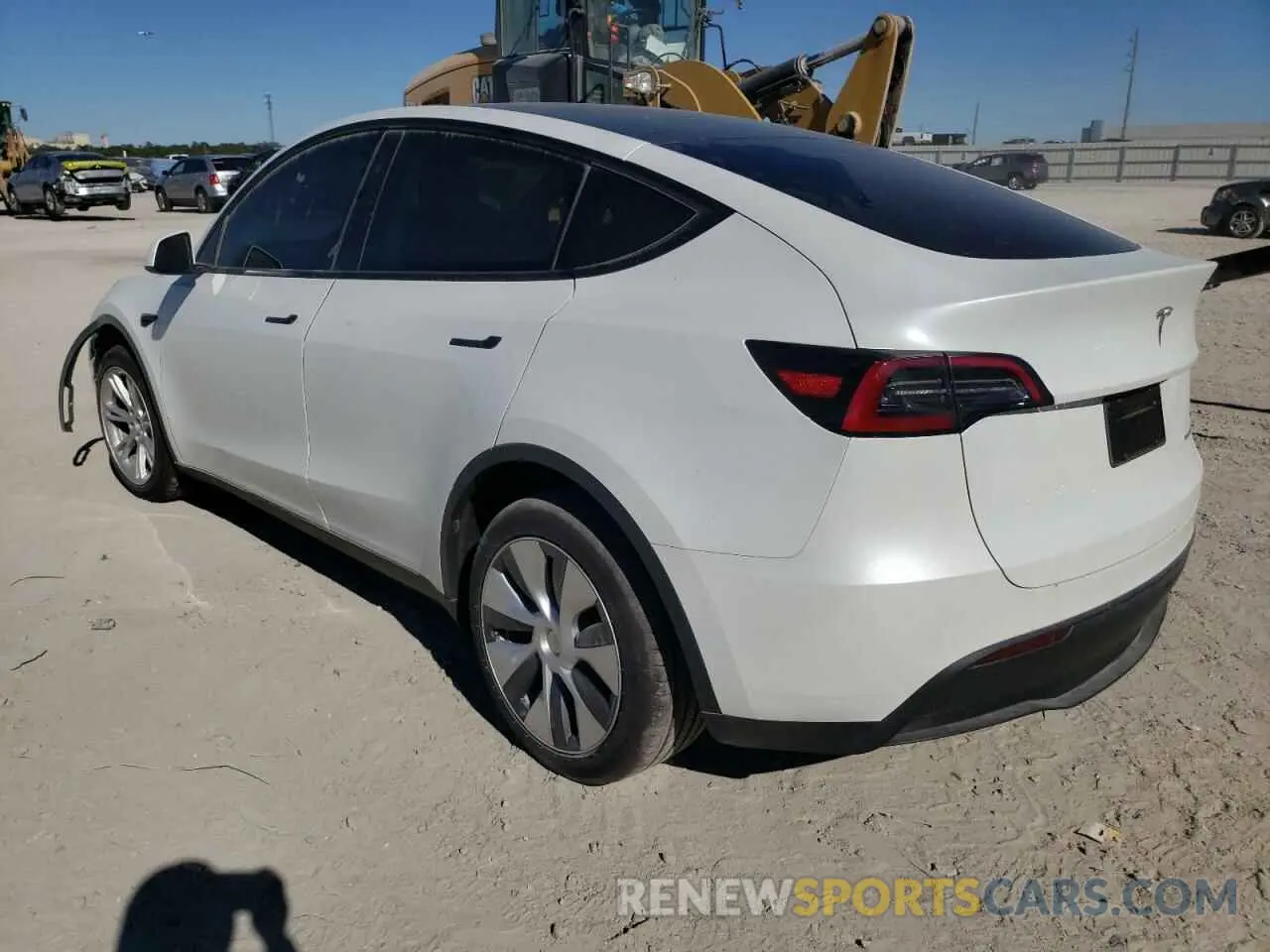 2 fotografías del automóvil dañado 7SAYGDEEXPA127215 TESLA MODEL Y 2023