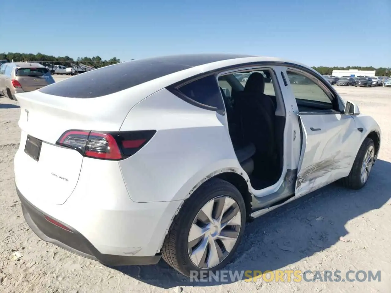 3 fotografías del automóvil dañado 7SAYGDEEXPA127215 TESLA MODEL Y 2023