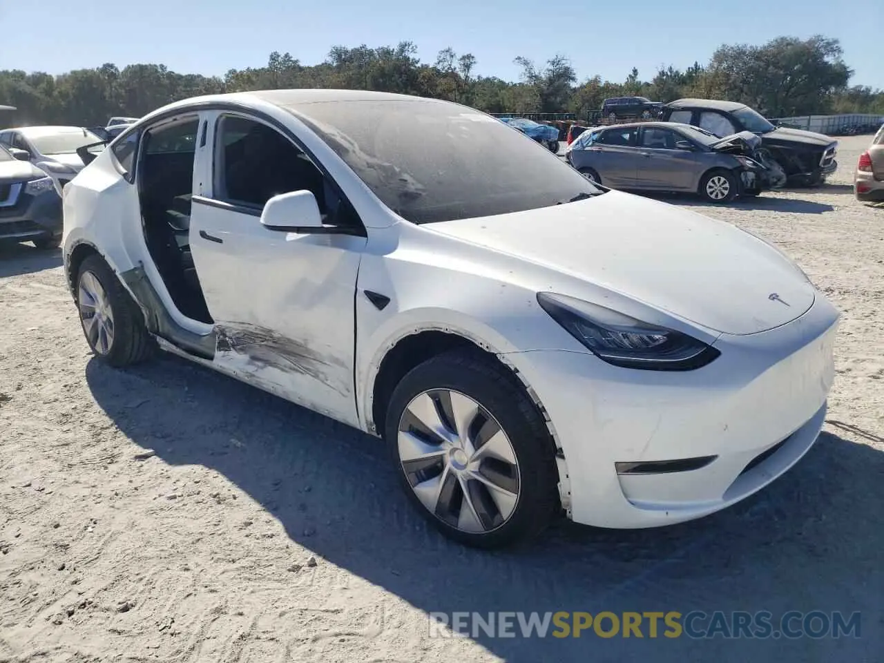 4 fotografías del automóvil dañado 7SAYGDEEXPA127215 TESLA MODEL Y 2023