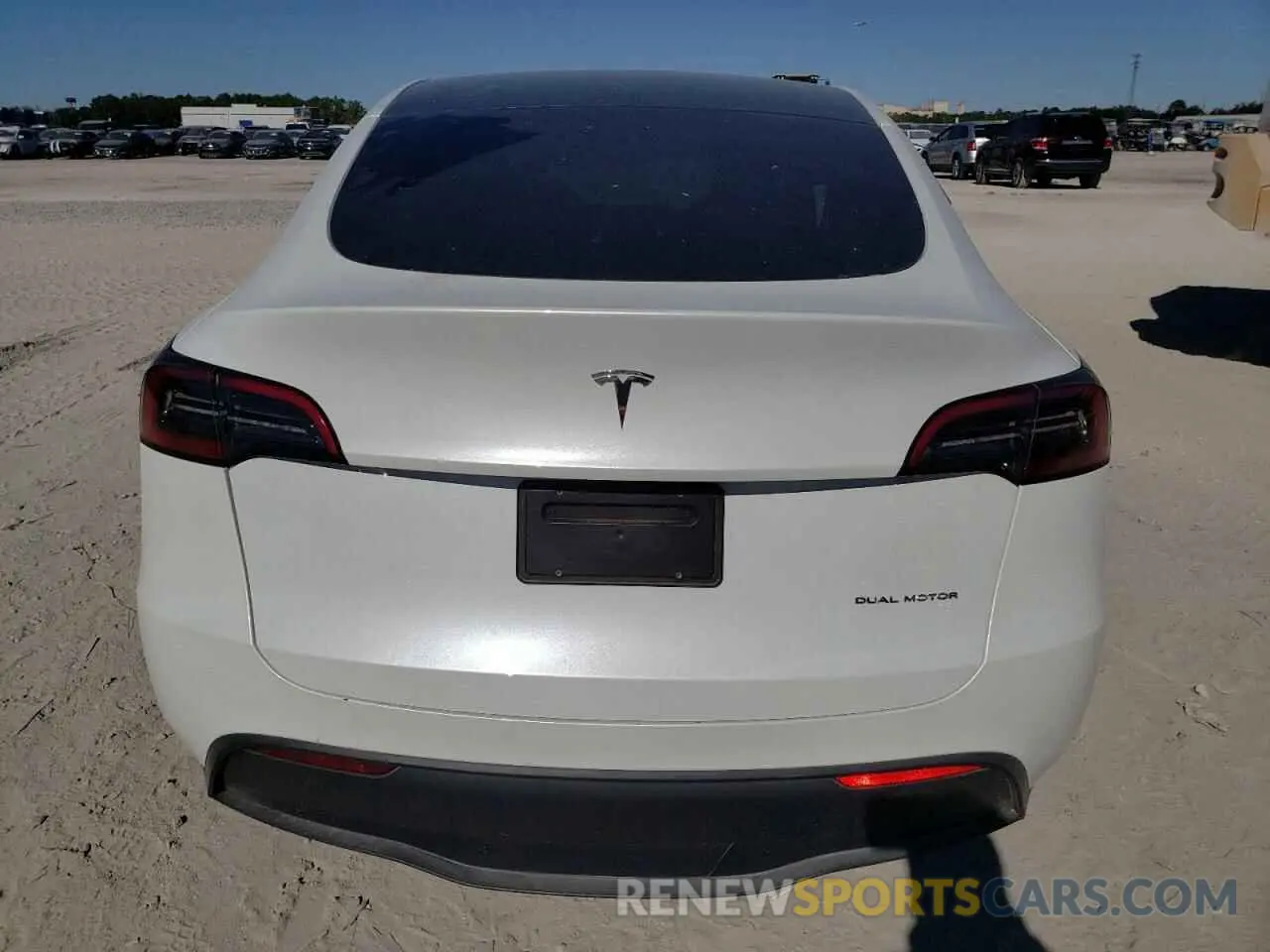 6 fotografías del automóvil dañado 7SAYGDEEXPA127215 TESLA MODEL Y 2023
