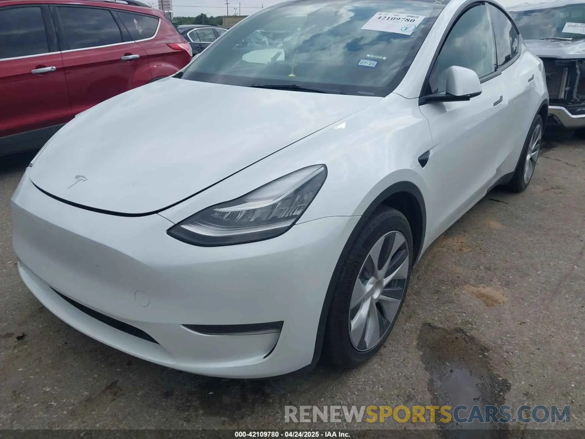 2 fotografías del automóvil dañado 7SAYGDEEXPA148680 TESLA MODEL Y 2023