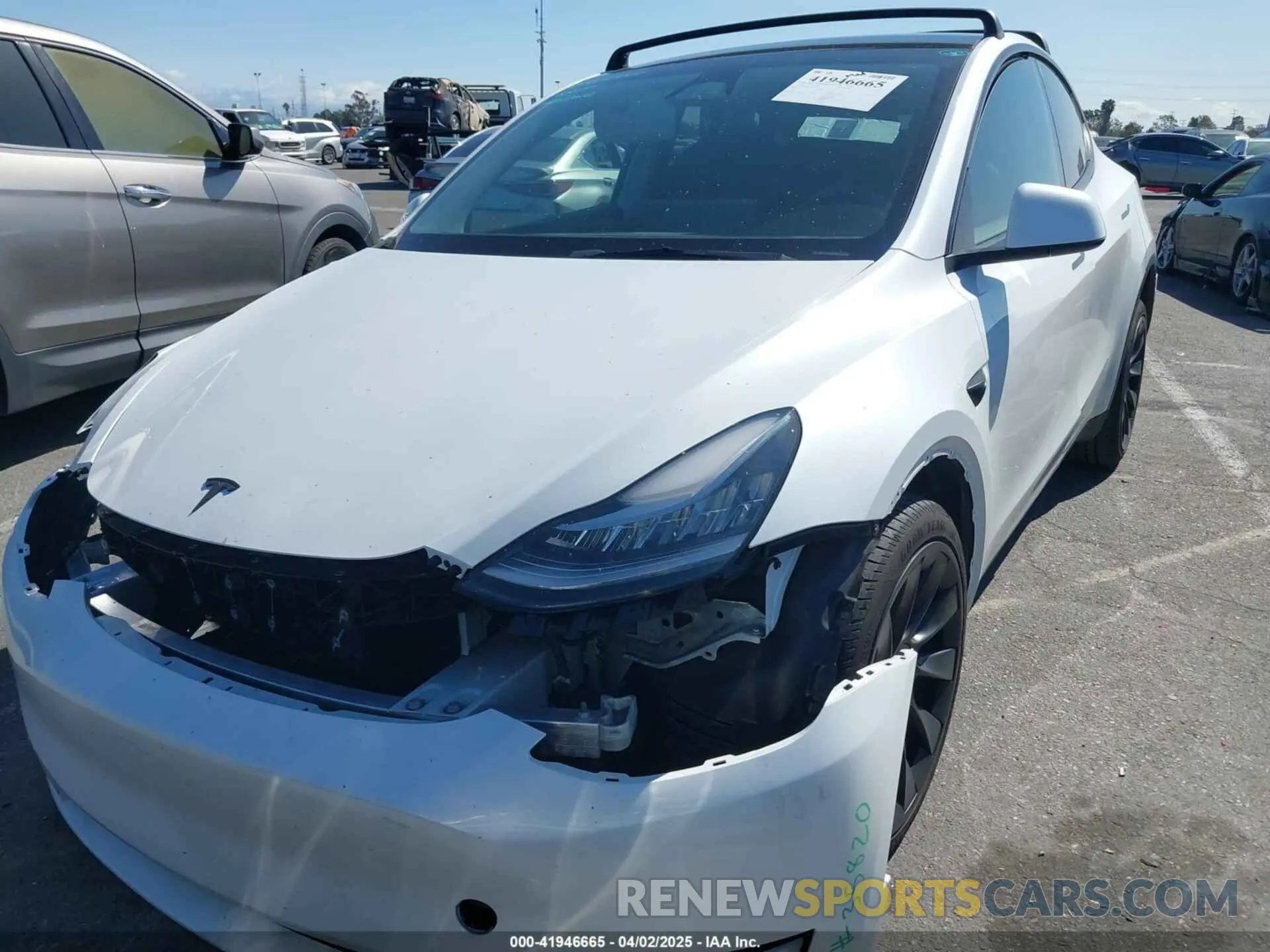 12 fotografías del automóvil dañado 7SAYGDEEXPA152986 TESLA MODEL Y 2023
