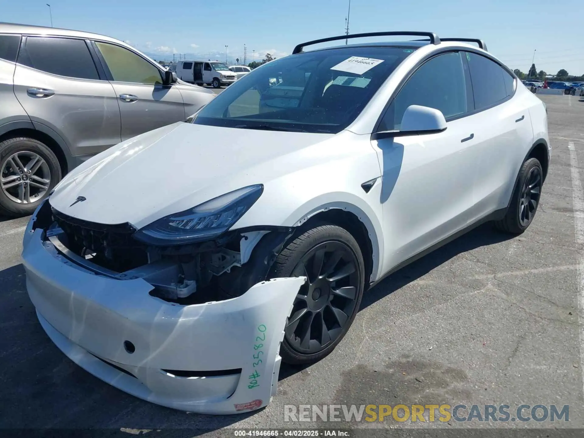 2 fotografías del automóvil dañado 7SAYGDEEXPA152986 TESLA MODEL Y 2023