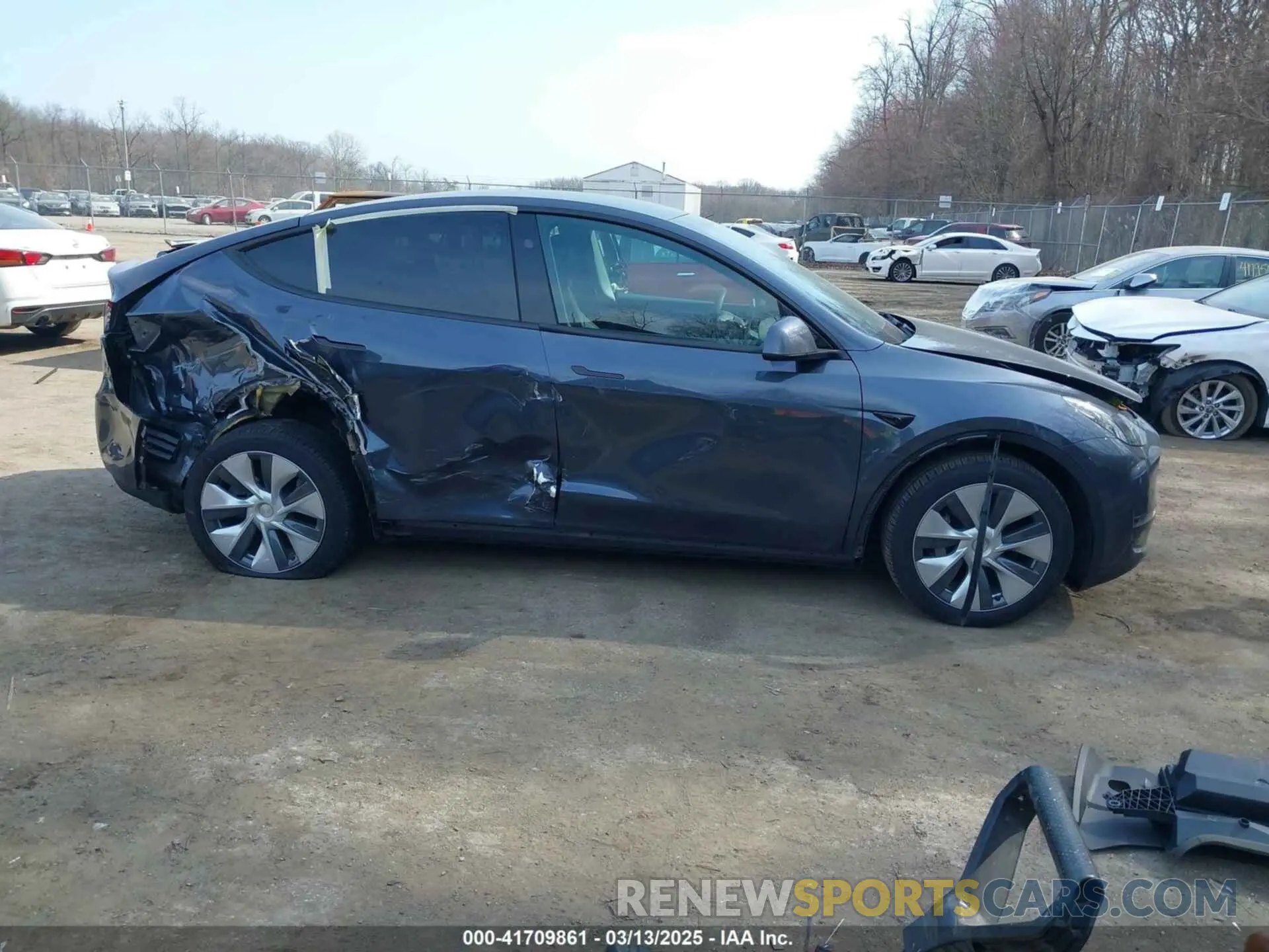 12 fotografías del automóvil dañado 7SAYGDEEXPA168444 TESLA MODEL Y 2023