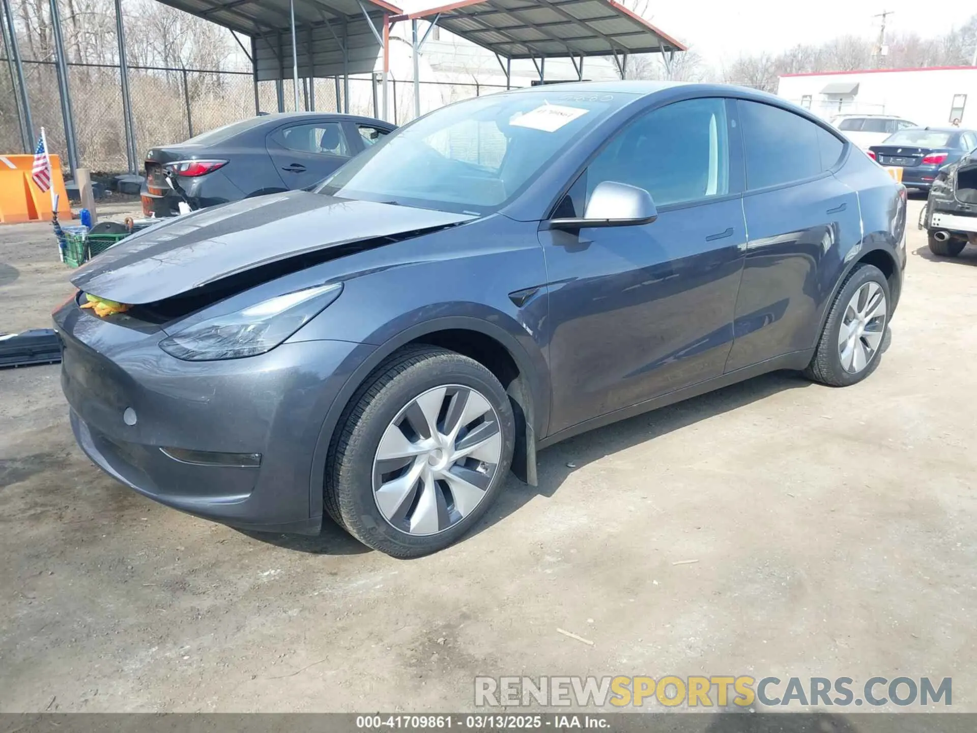 2 fotografías del automóvil dañado 7SAYGDEEXPA168444 TESLA MODEL Y 2023