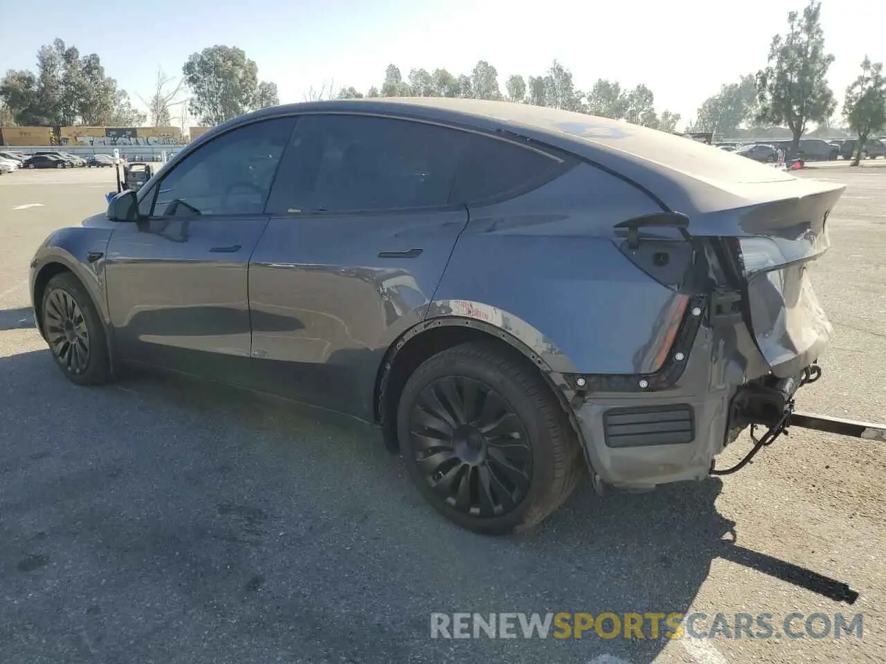 2 fotografías del automóvil dañado 7SAYGDEEXPA172560 TESLA MODEL Y 2023