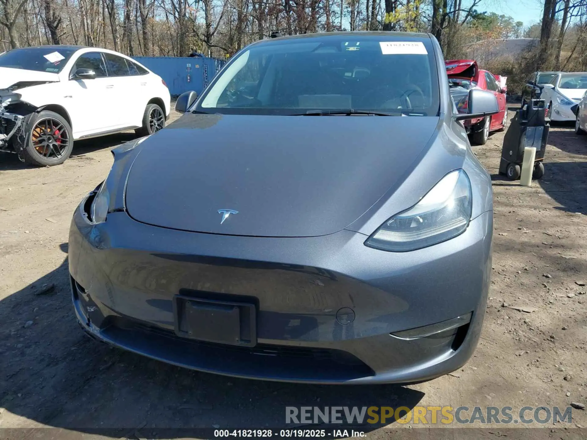 12 fotografías del automóvil dañado 7SAYGDEEXPA175104 TESLA MODEL Y 2023