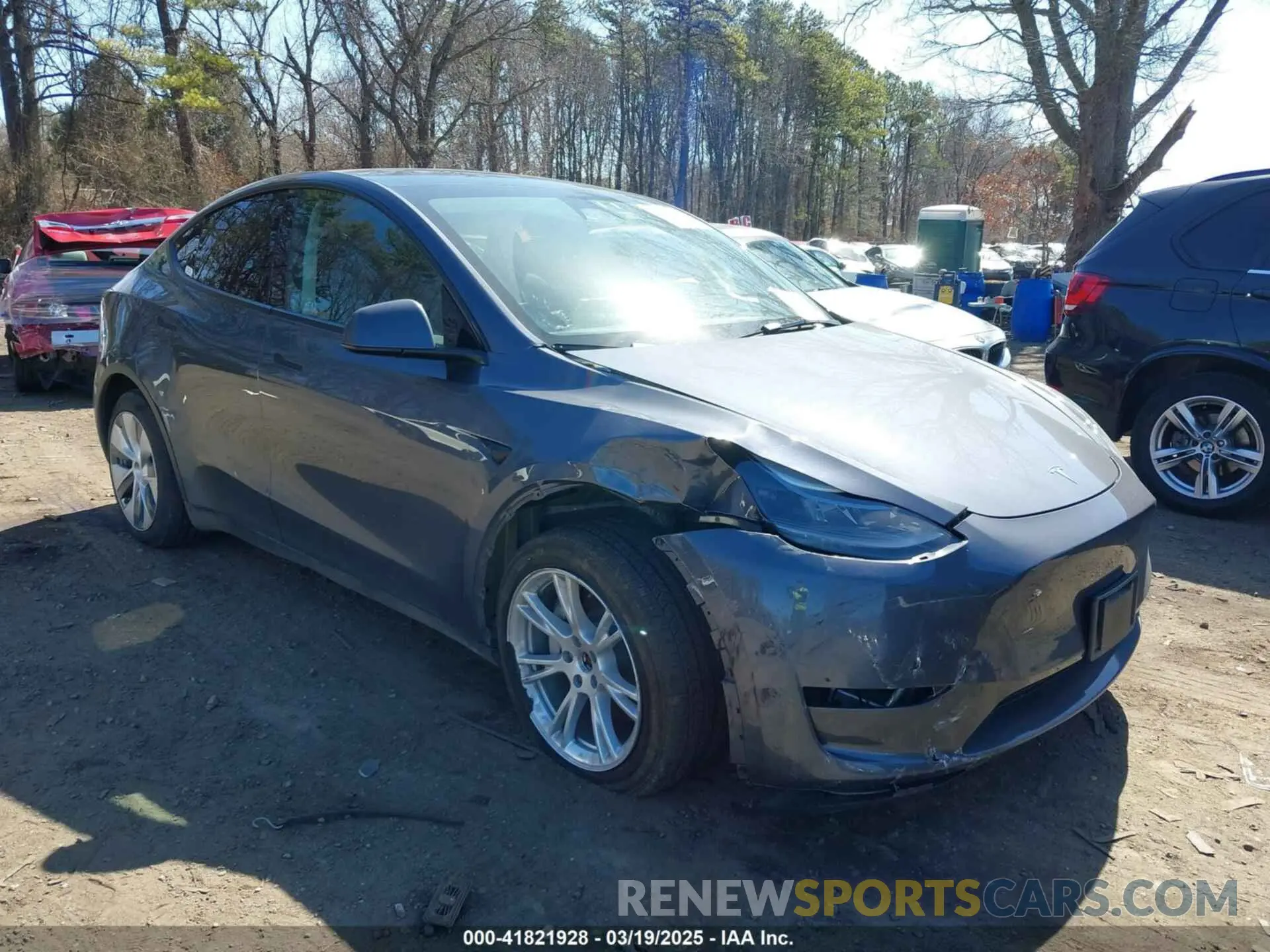 6 fotografías del automóvil dañado 7SAYGDEEXPA175104 TESLA MODEL Y 2023