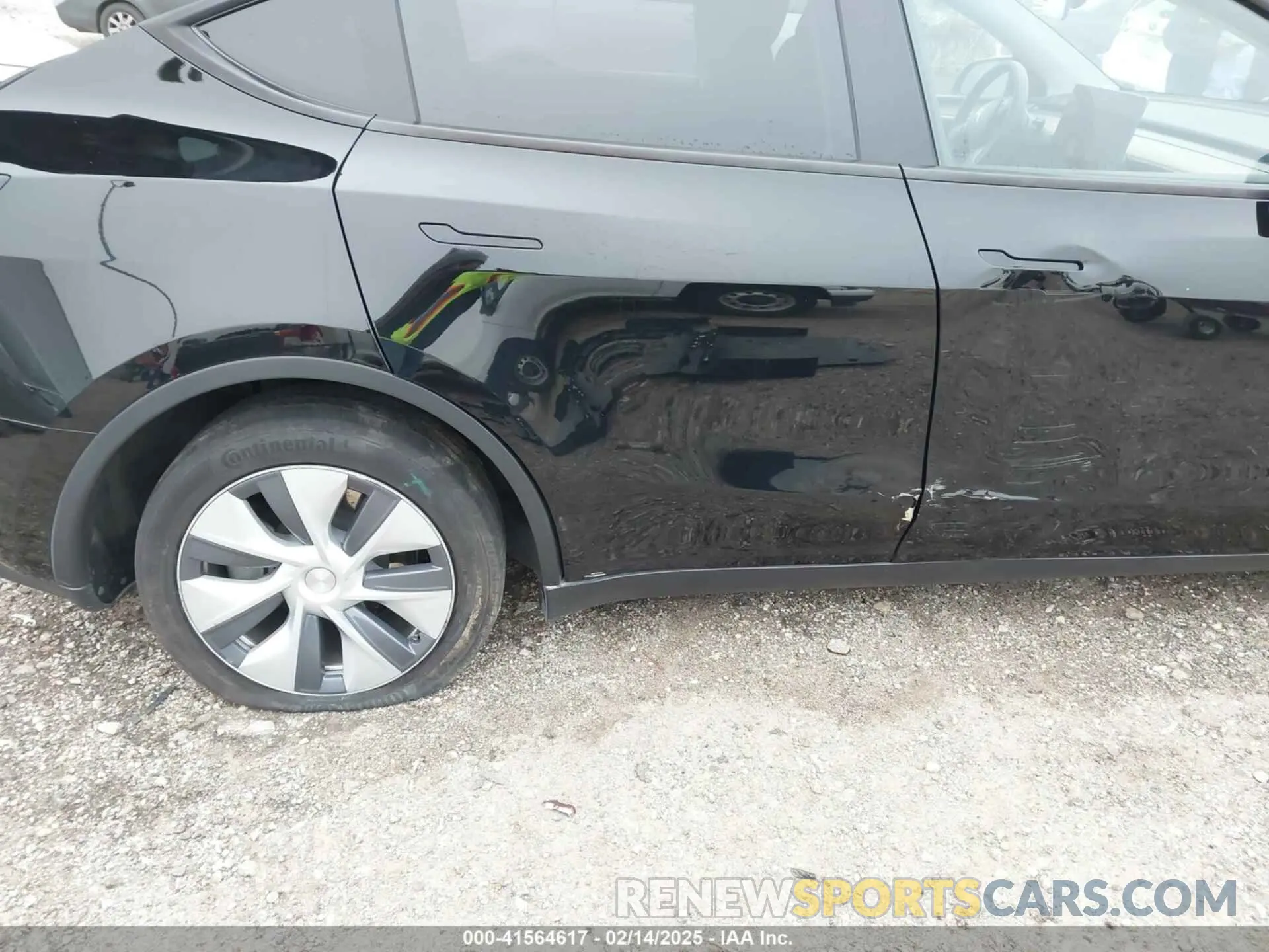 6 fotografías del automóvil dañado 7SAYGDEEXPA181114 TESLA MODEL Y 2023