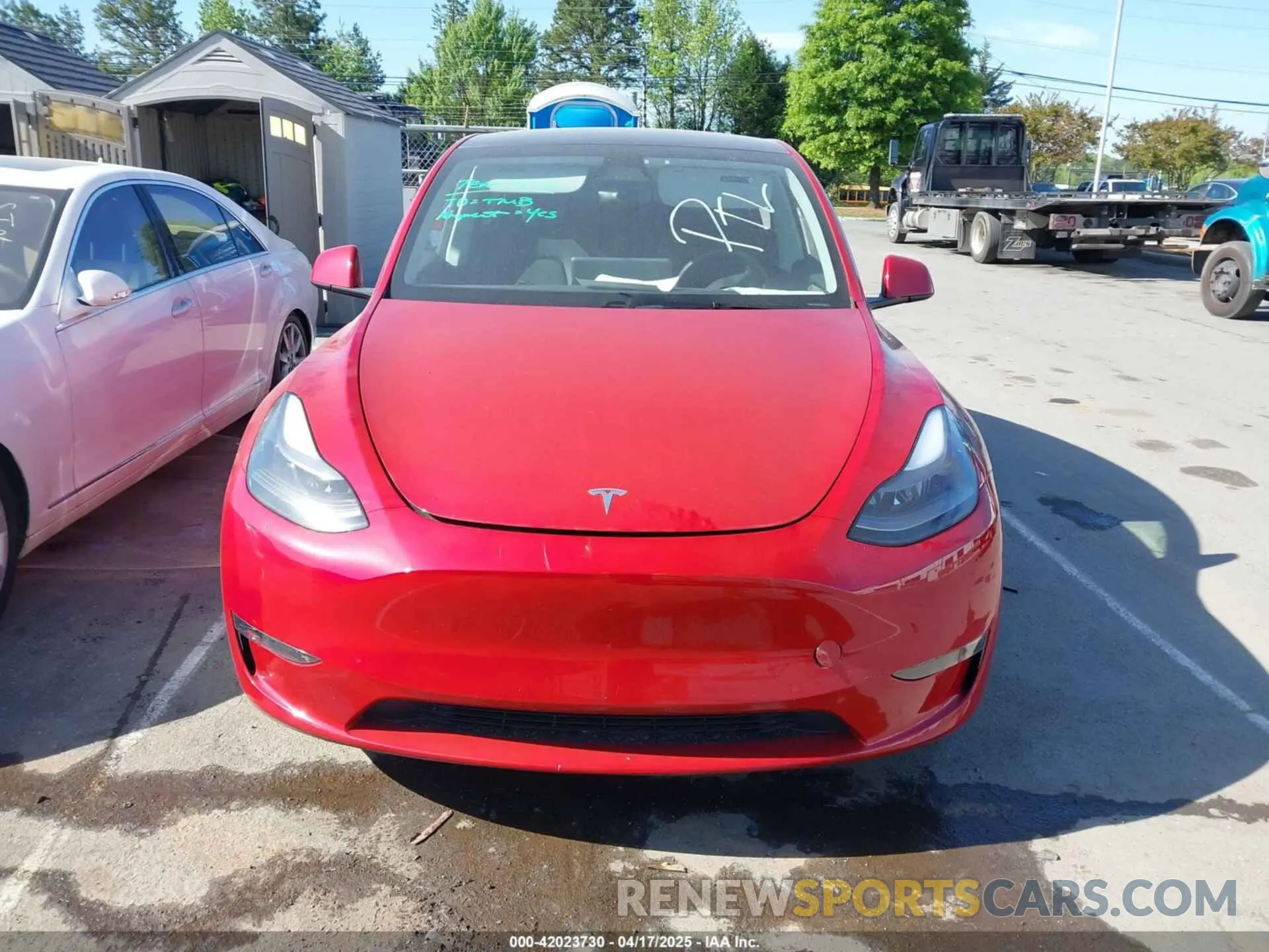 12 fotografías del automóvil dañado 7SAYGDEEXPA182702 TESLA MODEL Y 2023
