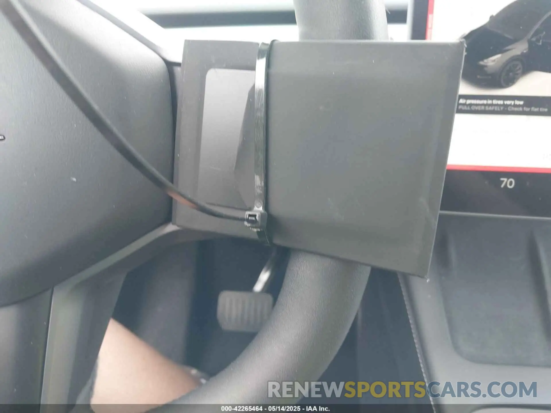 11 fotografías del automóvil dañado 7SAYGDEEXPA183123 TESLA MODEL Y 2023