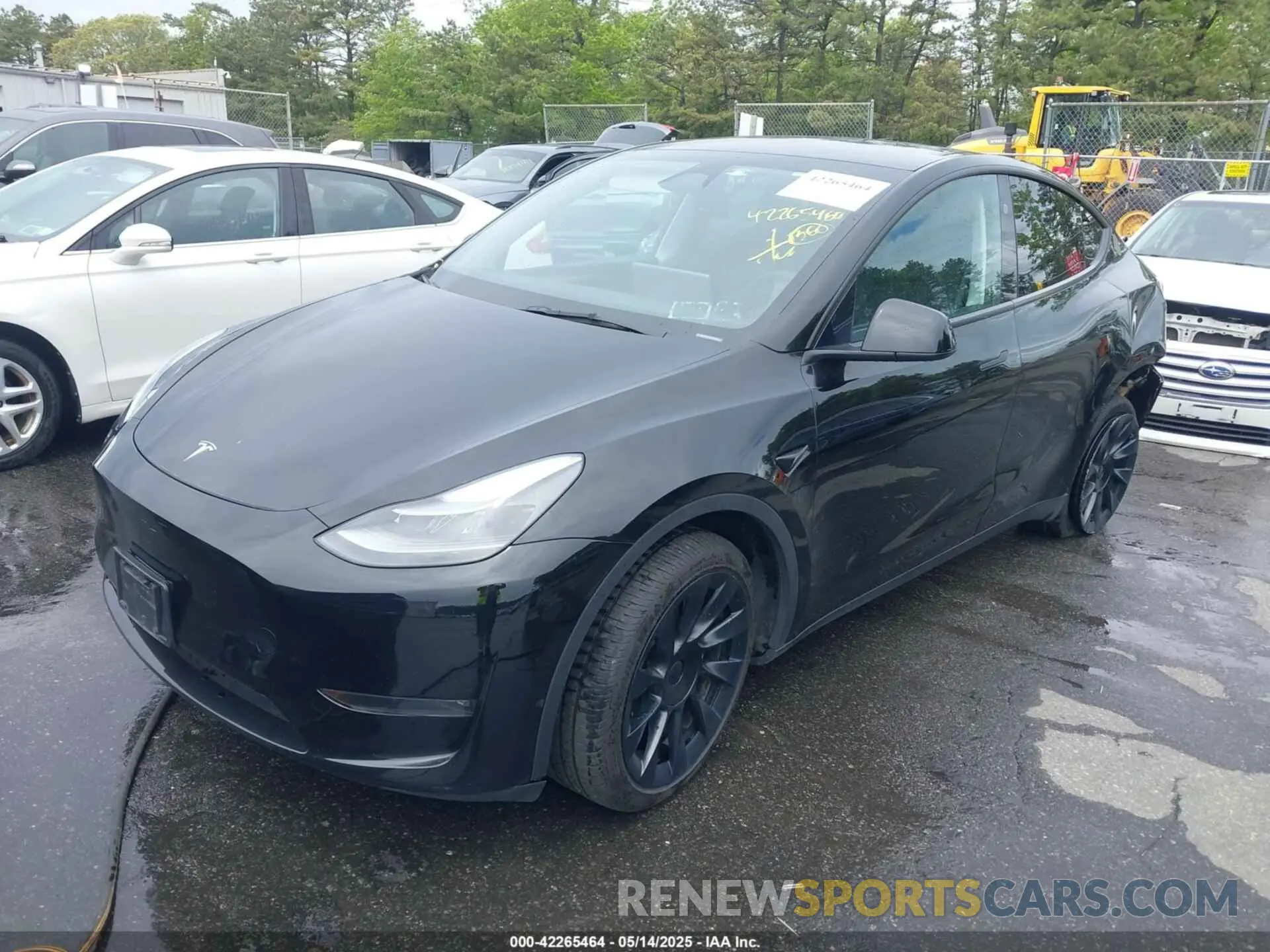 2 fotografías del automóvil dañado 7SAYGDEEXPA183123 TESLA MODEL Y 2023