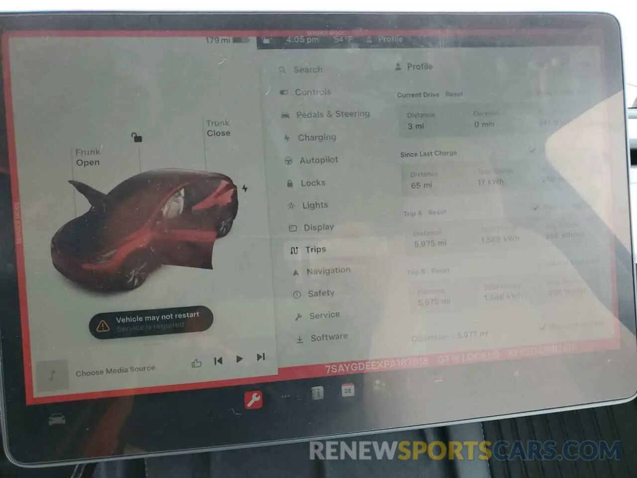 9 fotografías del automóvil dañado 7SAYGDEEXPA187818 TESLA MODEL Y 2023