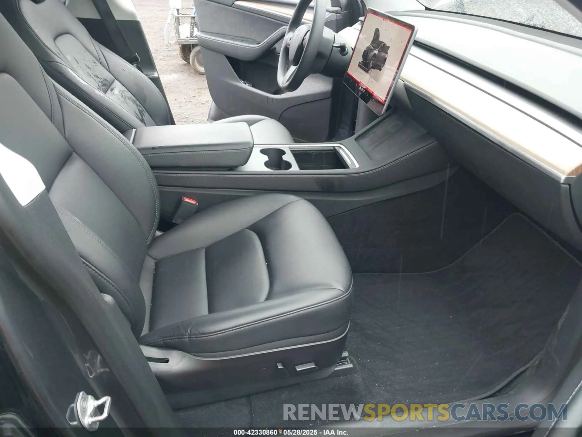 5 fotografías del automóvil dañado 7SAYGDEEXPF699677 TESLA MODEL Y 2023