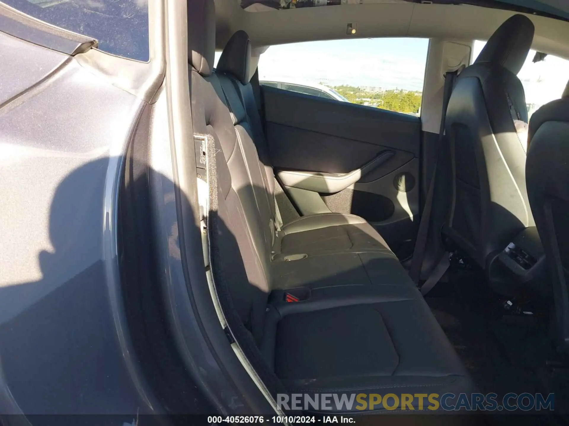 8 fotografías del automóvil dañado 7SAYGDEEXPF766262 TESLA MODEL Y 2023