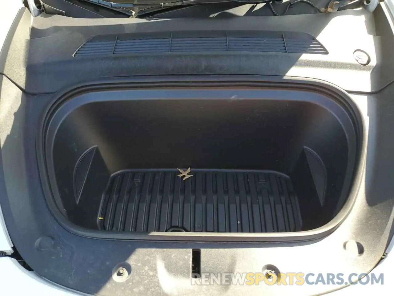 11 fotografías del automóvil dañado 7SAYGDEEXPF805061 TESLA MODEL Y 2023