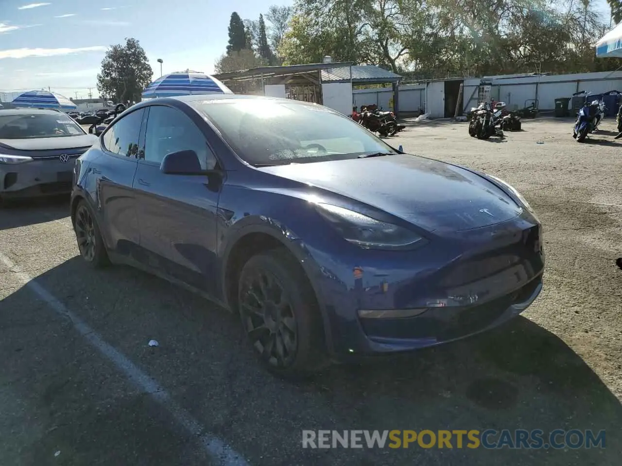 4 fotografías del automóvil dañado 7SAYGDEEXPF814469 TESLA MODEL Y 2023