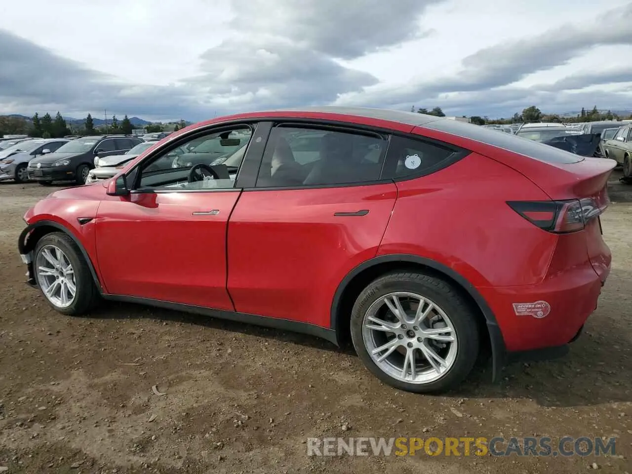 2 fotografías del automóvil dañado 7SAYGDEEXPF823186 TESLA MODEL Y 2023