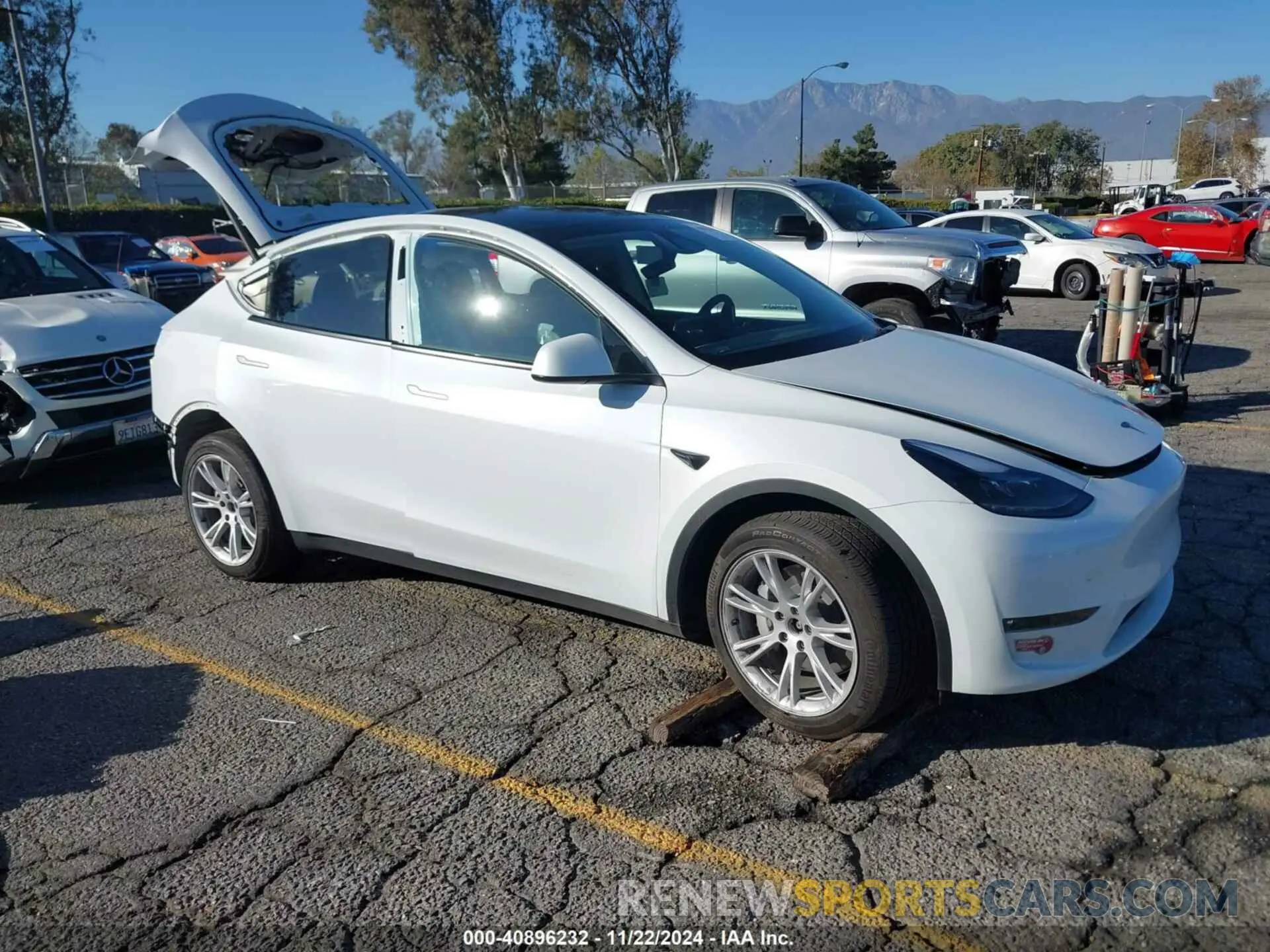 1 fotografías del automóvil dañado 7SAYGDEEXPF896297 TESLA MODEL Y 2023