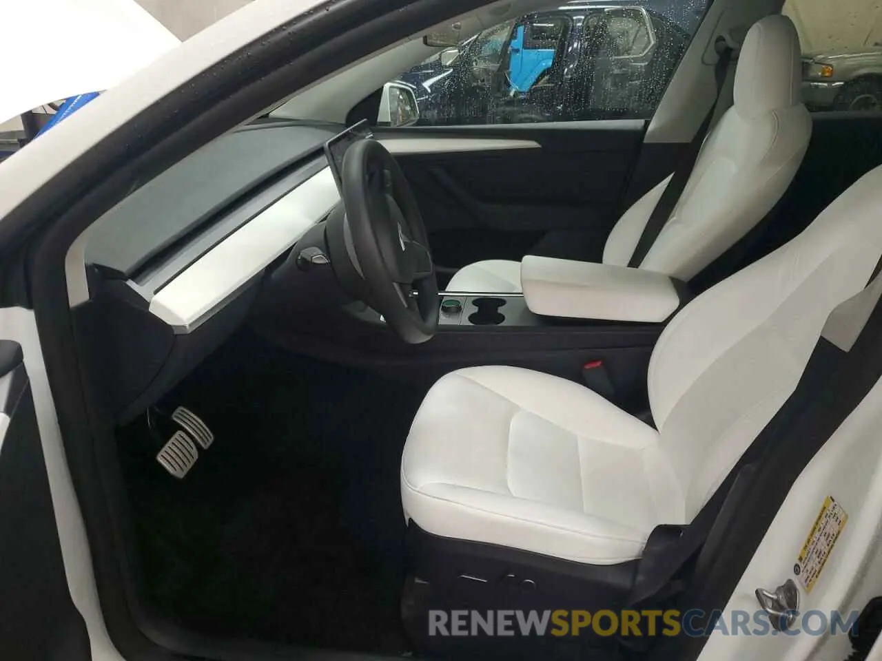 7 fotografías del automóvil dañado 7SAYGDEF0PF830804 TESLA MODEL Y 2023