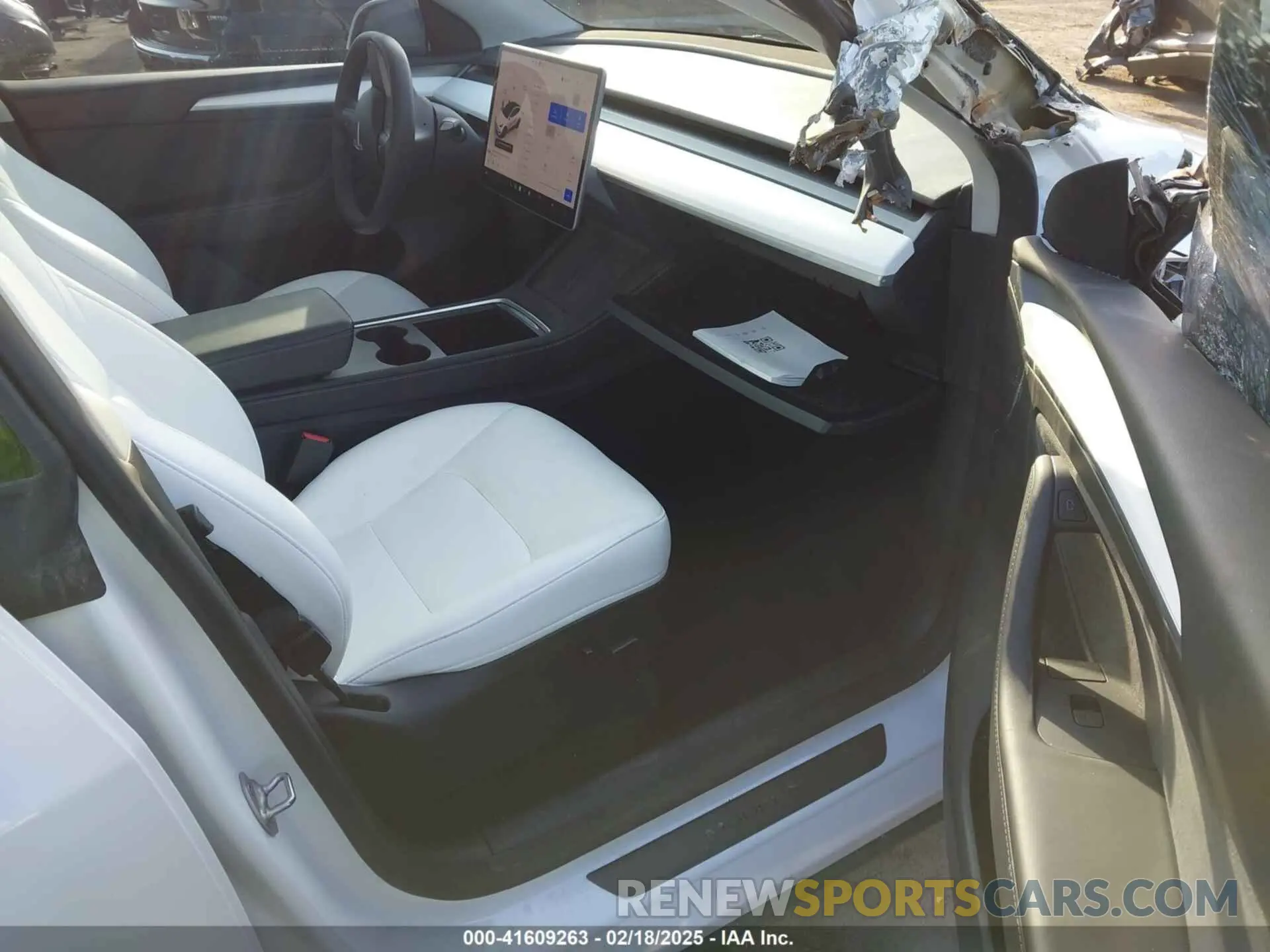 5 fotografías del automóvil dañado 7SAYGDEF0PF839468 TESLA MODEL Y 2023