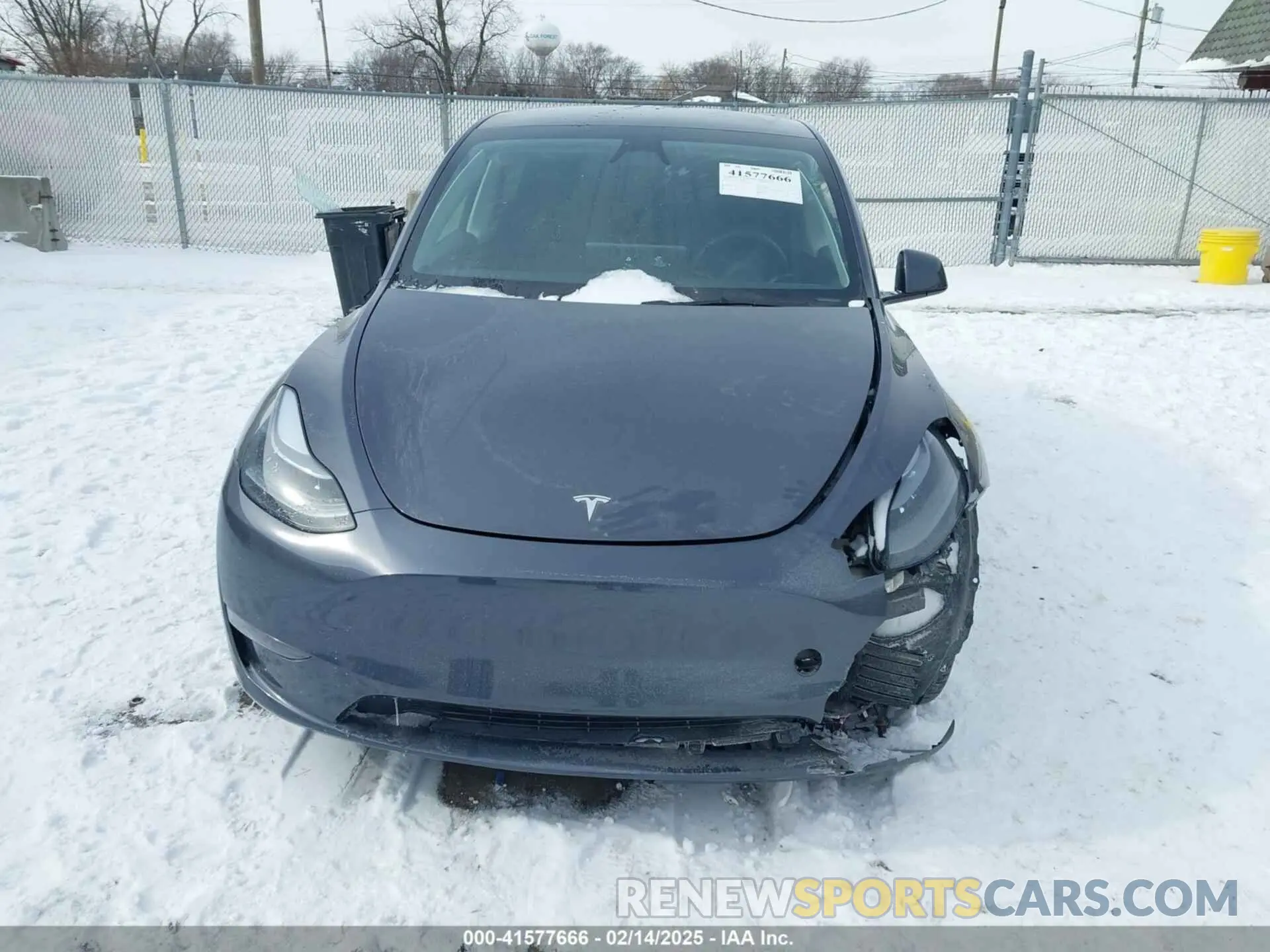 12 fotografías del automóvil dañado 7SAYGDEF0PF898181 TESLA MODEL Y 2023
