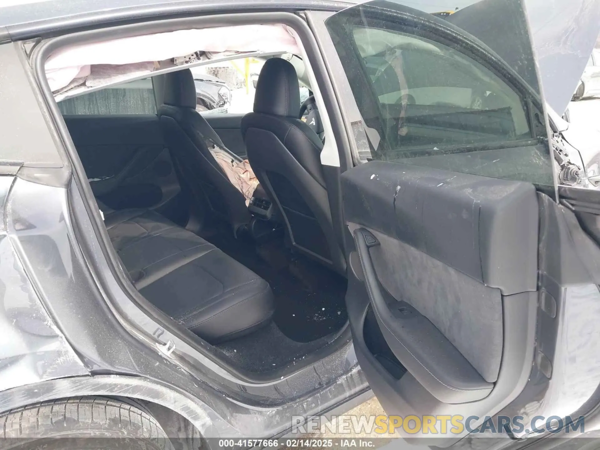 8 fotografías del automóvil dañado 7SAYGDEF0PF898181 TESLA MODEL Y 2023