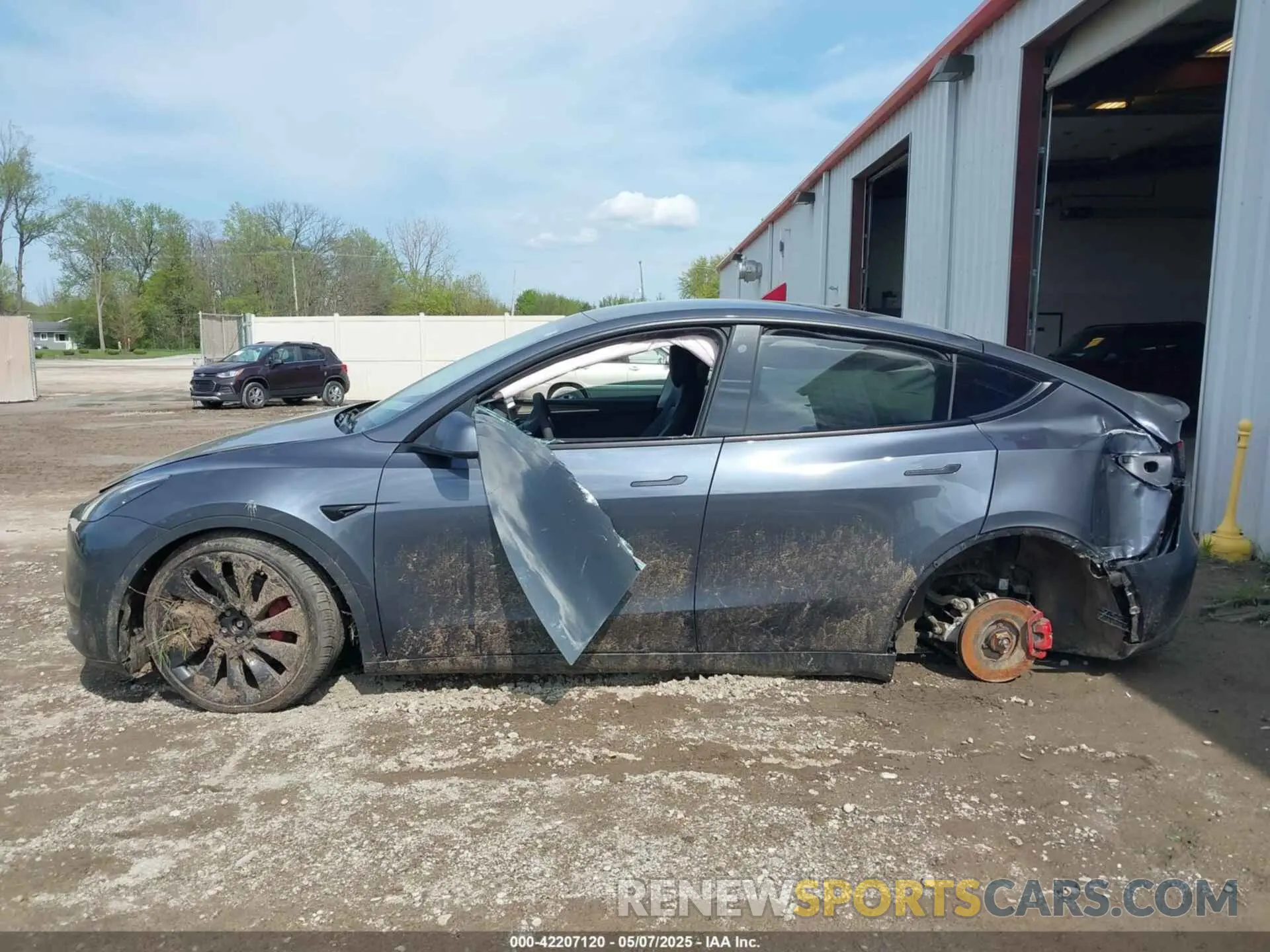 13 fotografías del automóvil dañado 7SAYGDEF1PF777756 TESLA MODEL Y 2023