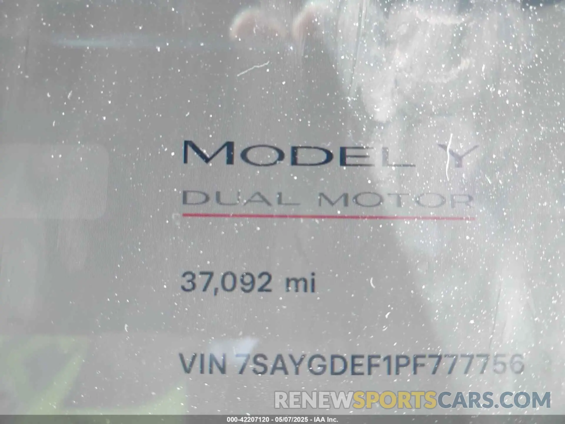 14 fotografías del automóvil dañado 7SAYGDEF1PF777756 TESLA MODEL Y 2023